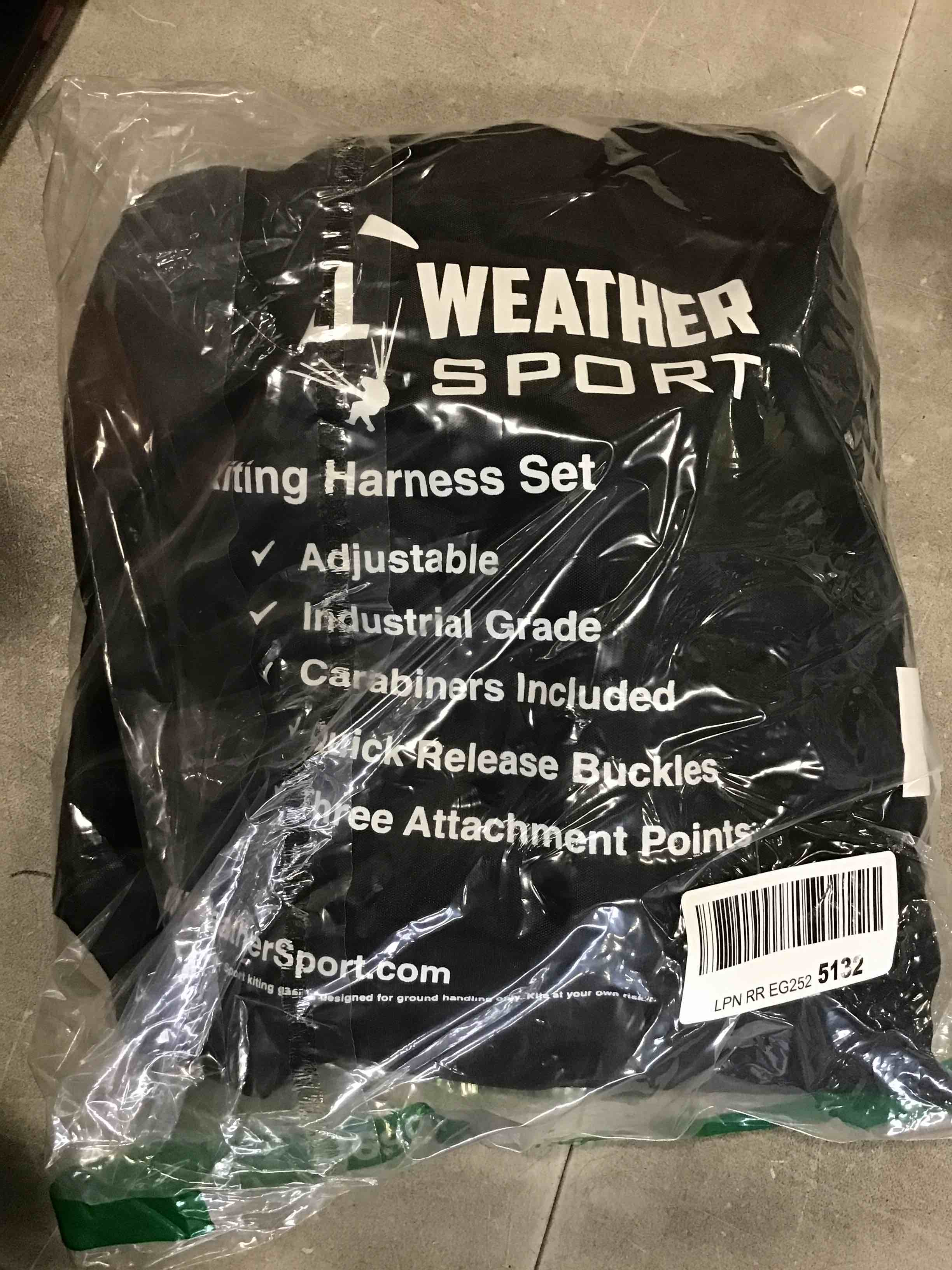 https://s3.amazonaws.com/lotting-images-prod/bidfta/BLU5935388_1709755667212.jpeg