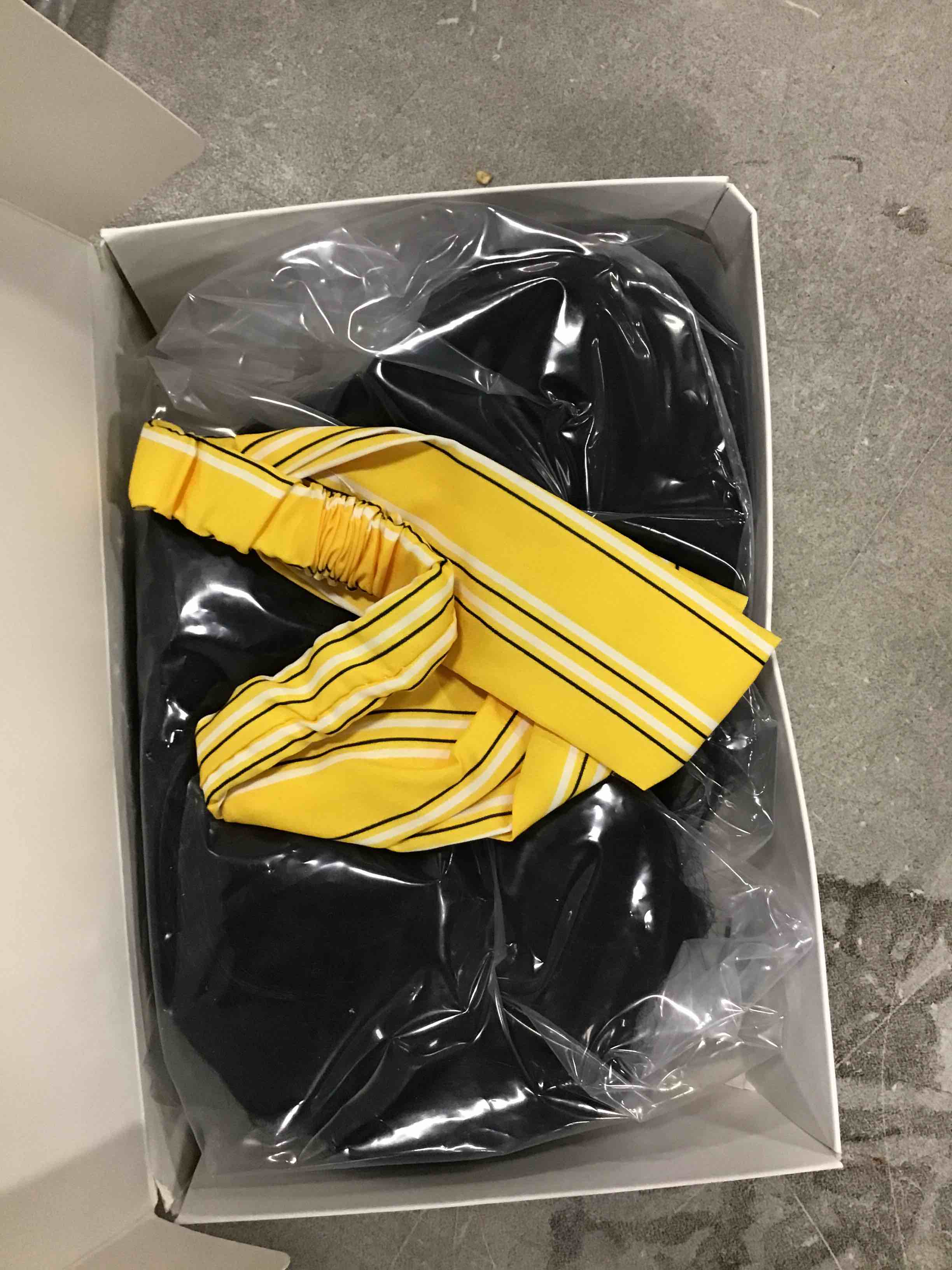 https://s3.amazonaws.com/lotting-images-prod/bidfta/BLU5935857_1709904313312.jpeg
