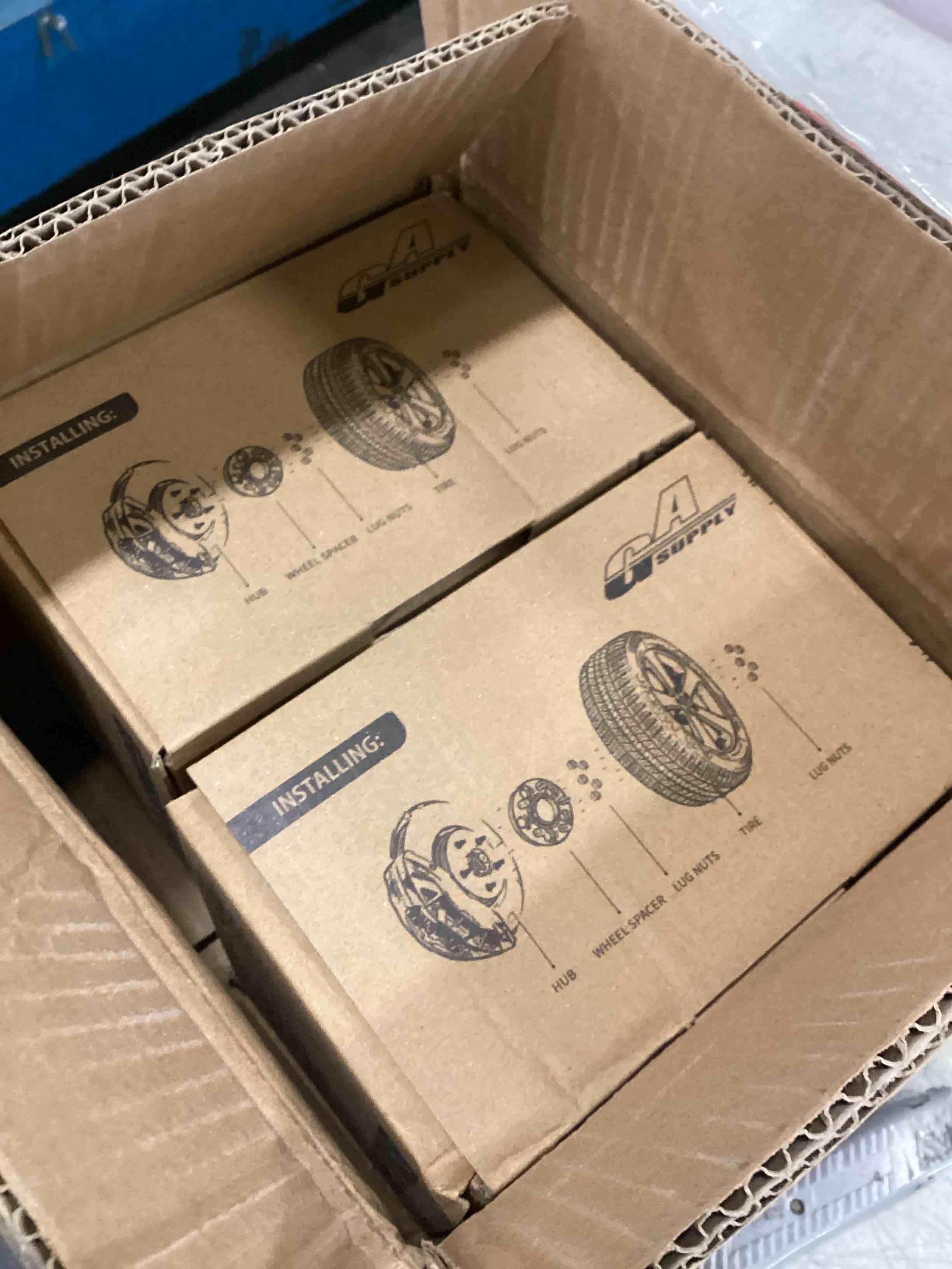 https://s3.amazonaws.com/lotting-images-prod/bidfta/BLU5936374_1707226308676.jpeg
