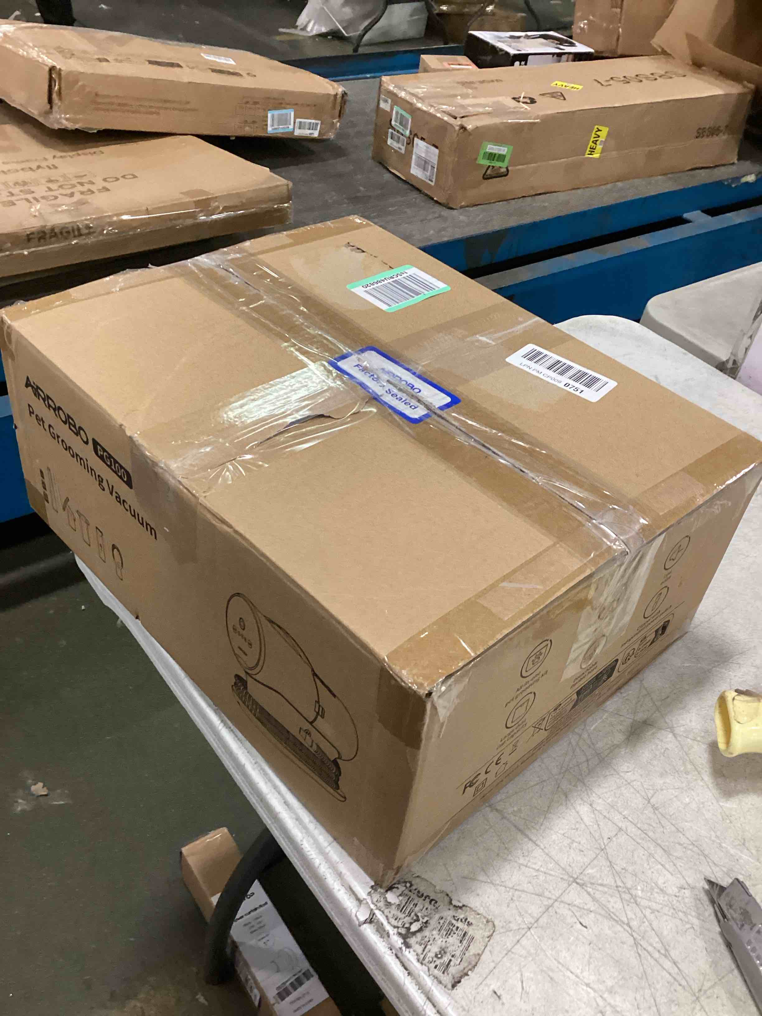 https://s3.amazonaws.com/lotting-images-prod/bidfta/BLU5936971_1707311602451.jpeg