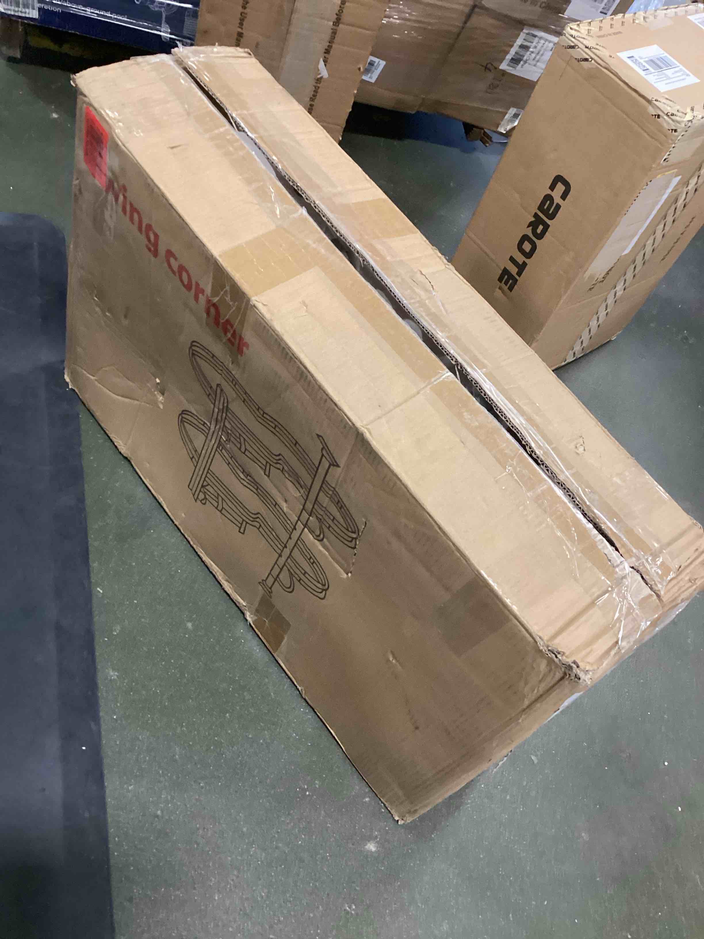 https://s3.amazonaws.com/lotting-images-prod/bidfta/BLU5937003_1707314093130.jpeg