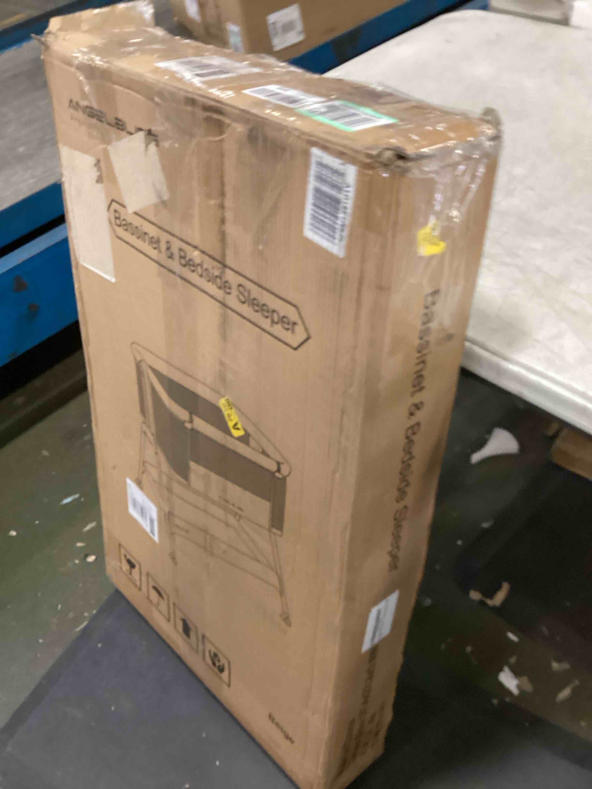 https://s3.amazonaws.com/lotting-images-prod/bidfta/BLU5937232_1707335601538.jpeg