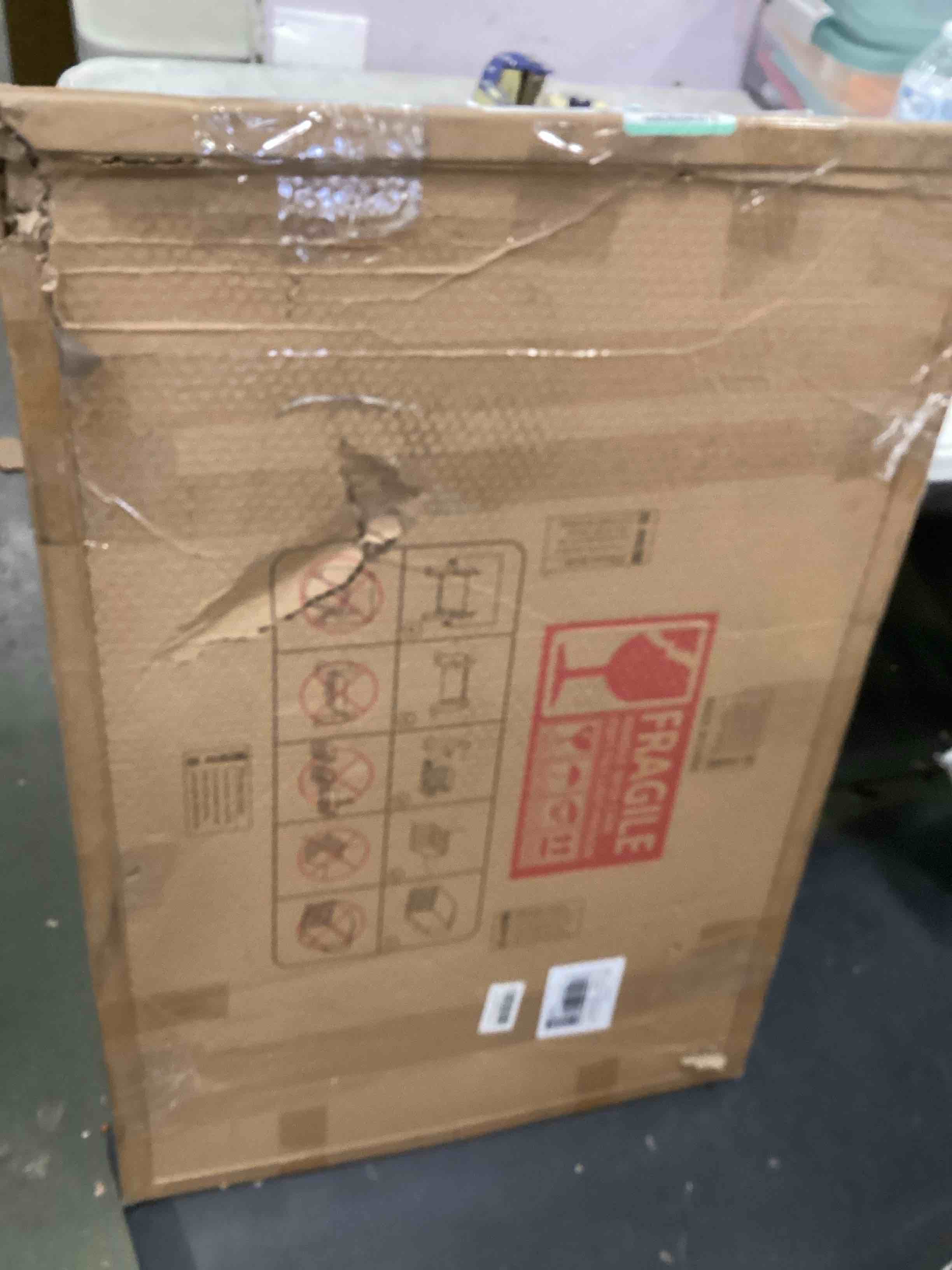 https://s3.amazonaws.com/lotting-images-prod/bidfta/BLU5937248_1707337842754.jpeg