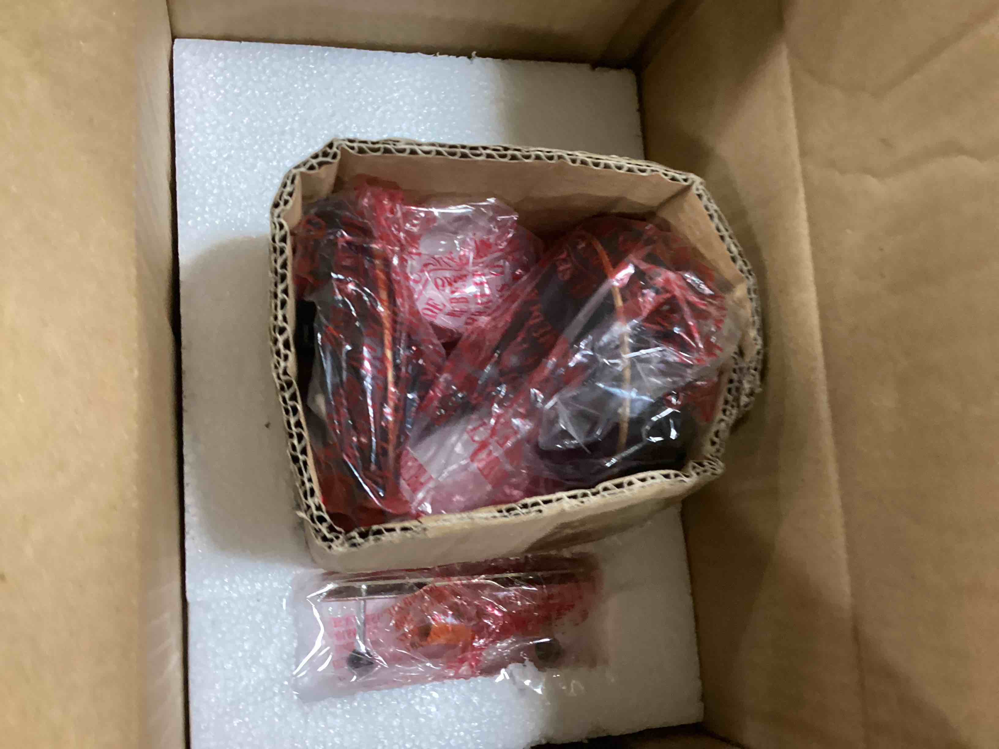 https://s3.amazonaws.com/lotting-images-prod/bidfta/BLU5937340_1707398809959.jpeg