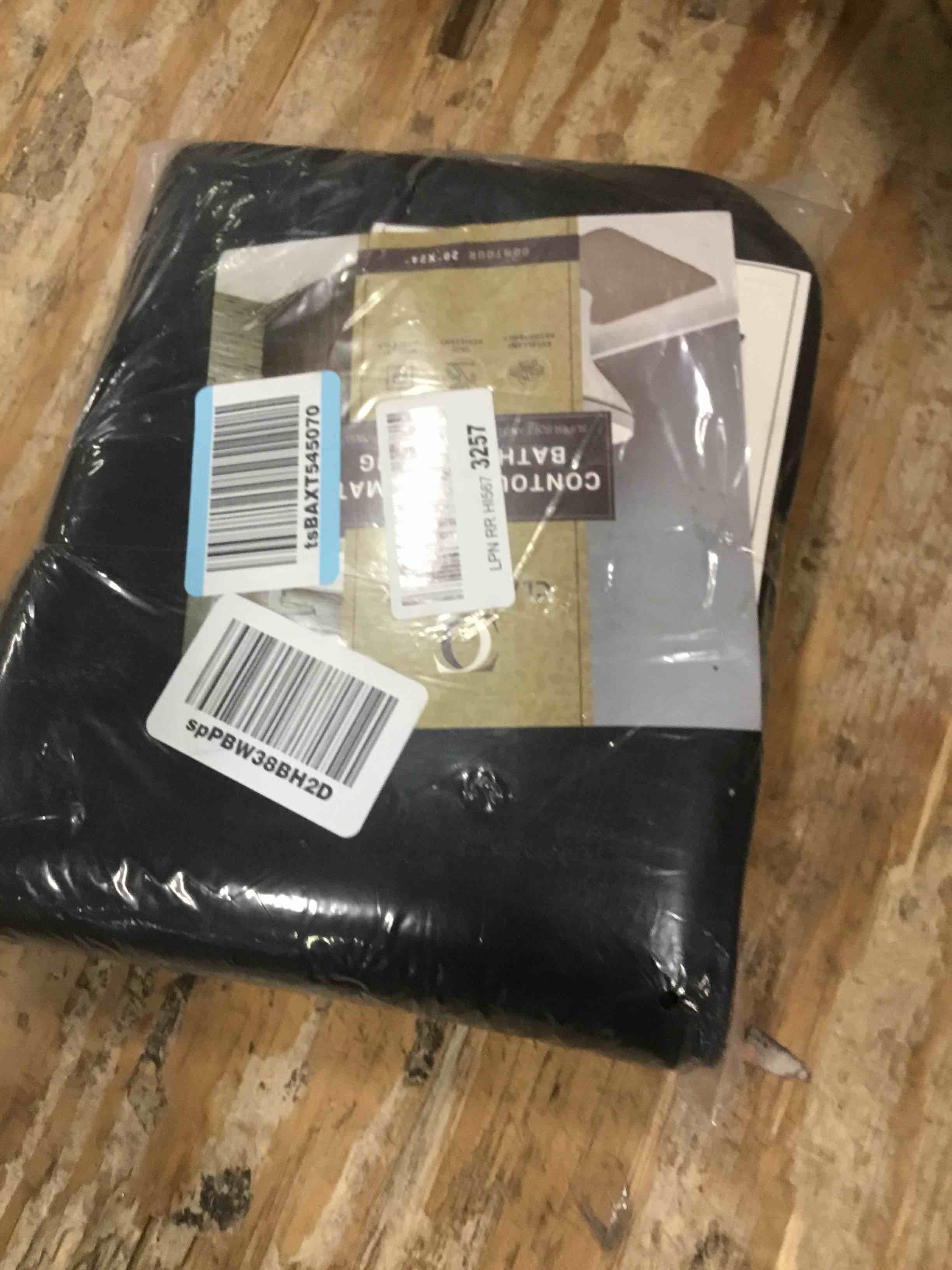 https://s3.amazonaws.com/lotting-images-prod/bidfta/BLU5939475_1707742964679.jpeg