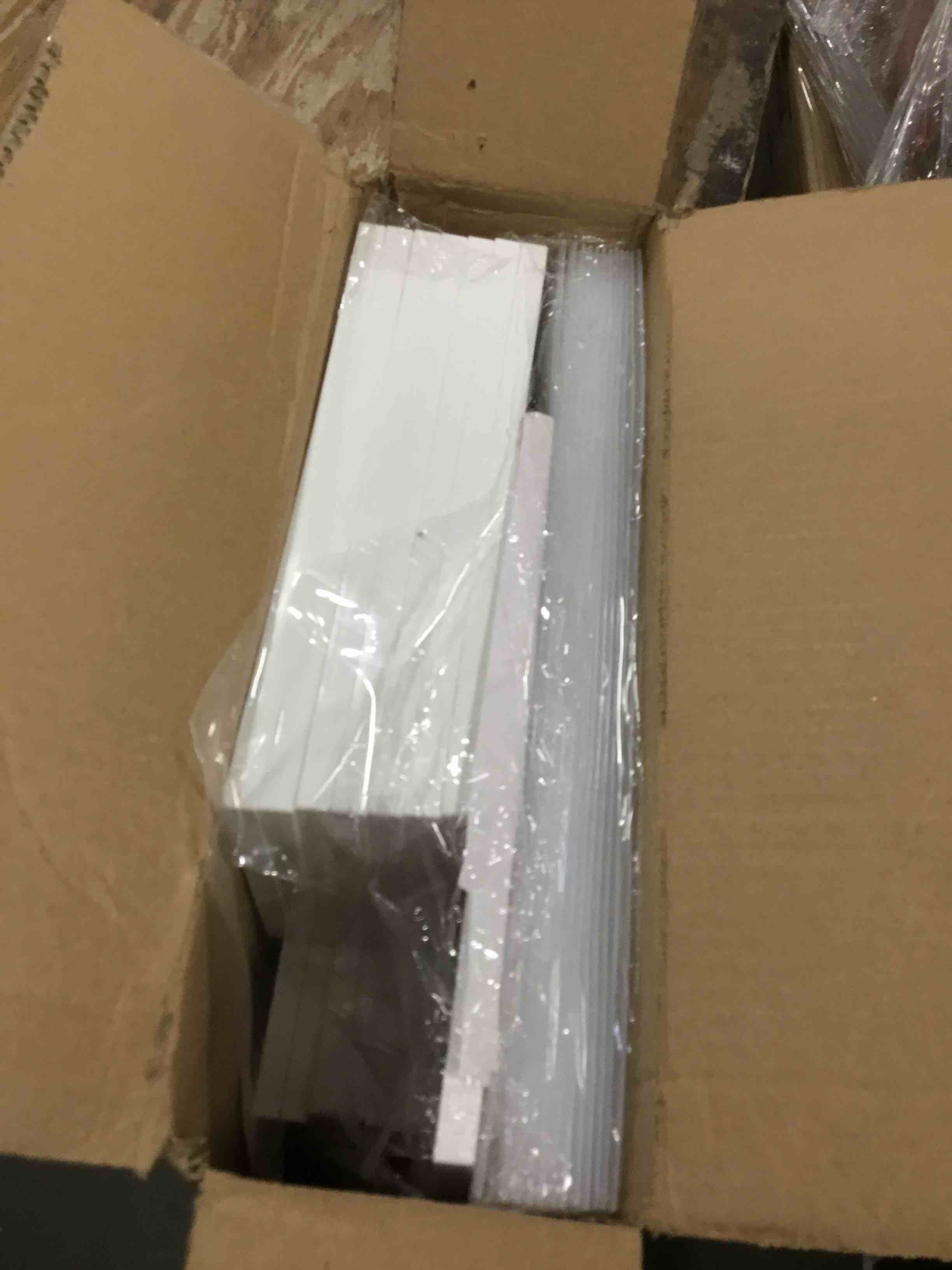 https://s3.amazonaws.com/lotting-images-prod/bidfta/BLU5939492_1707745202301.jpeg