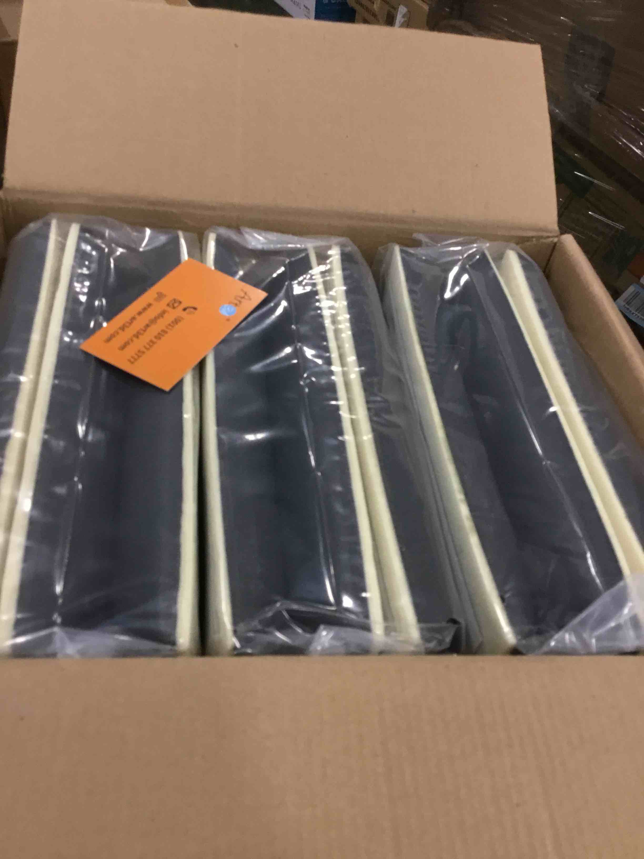 https://s3.amazonaws.com/lotting-images-prod/bidfta/BLU5939677_1707772071441.jpeg