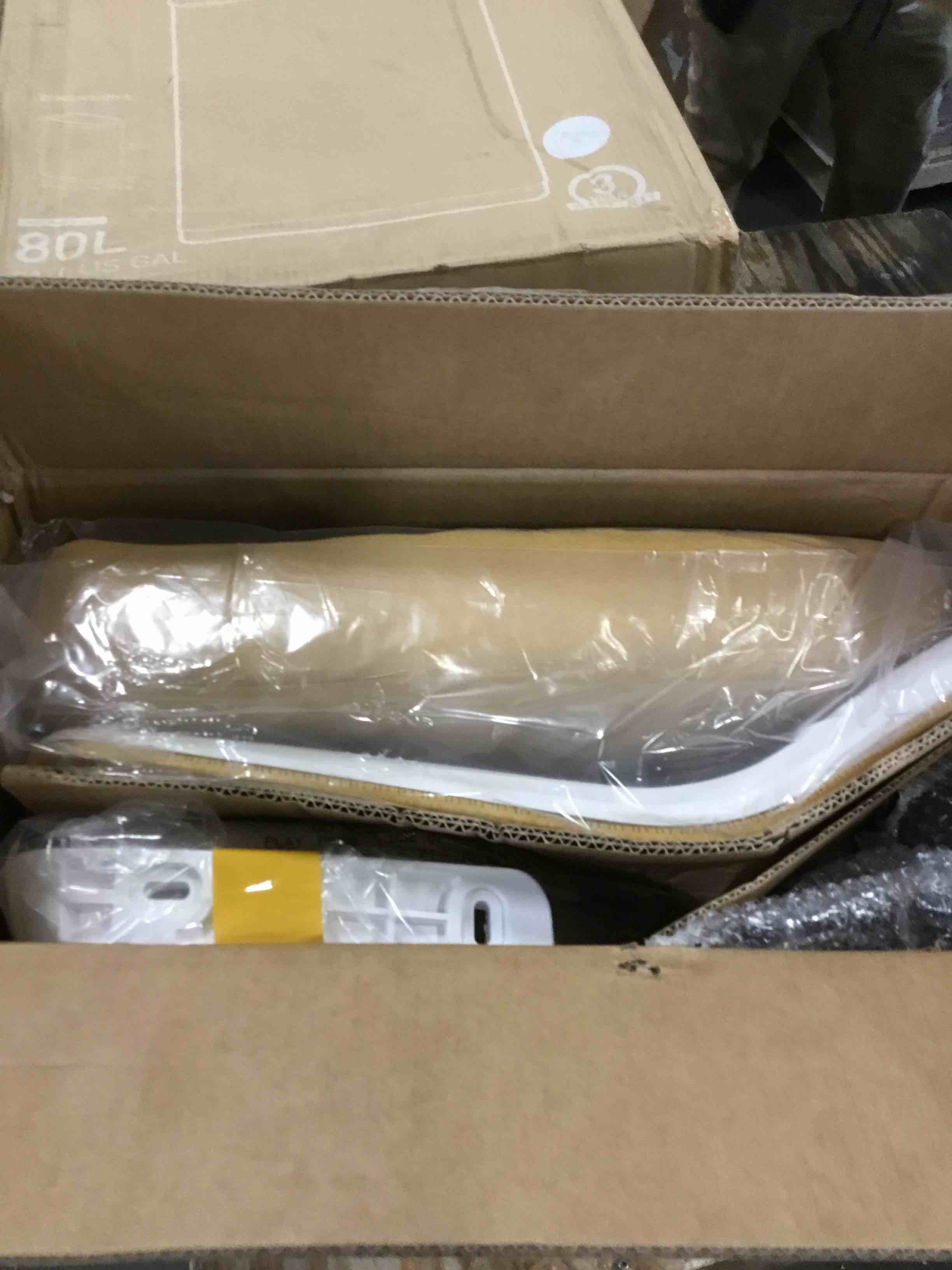 https://s3.amazonaws.com/lotting-images-prod/bidfta/BLU5939849_1707850037329.jpeg