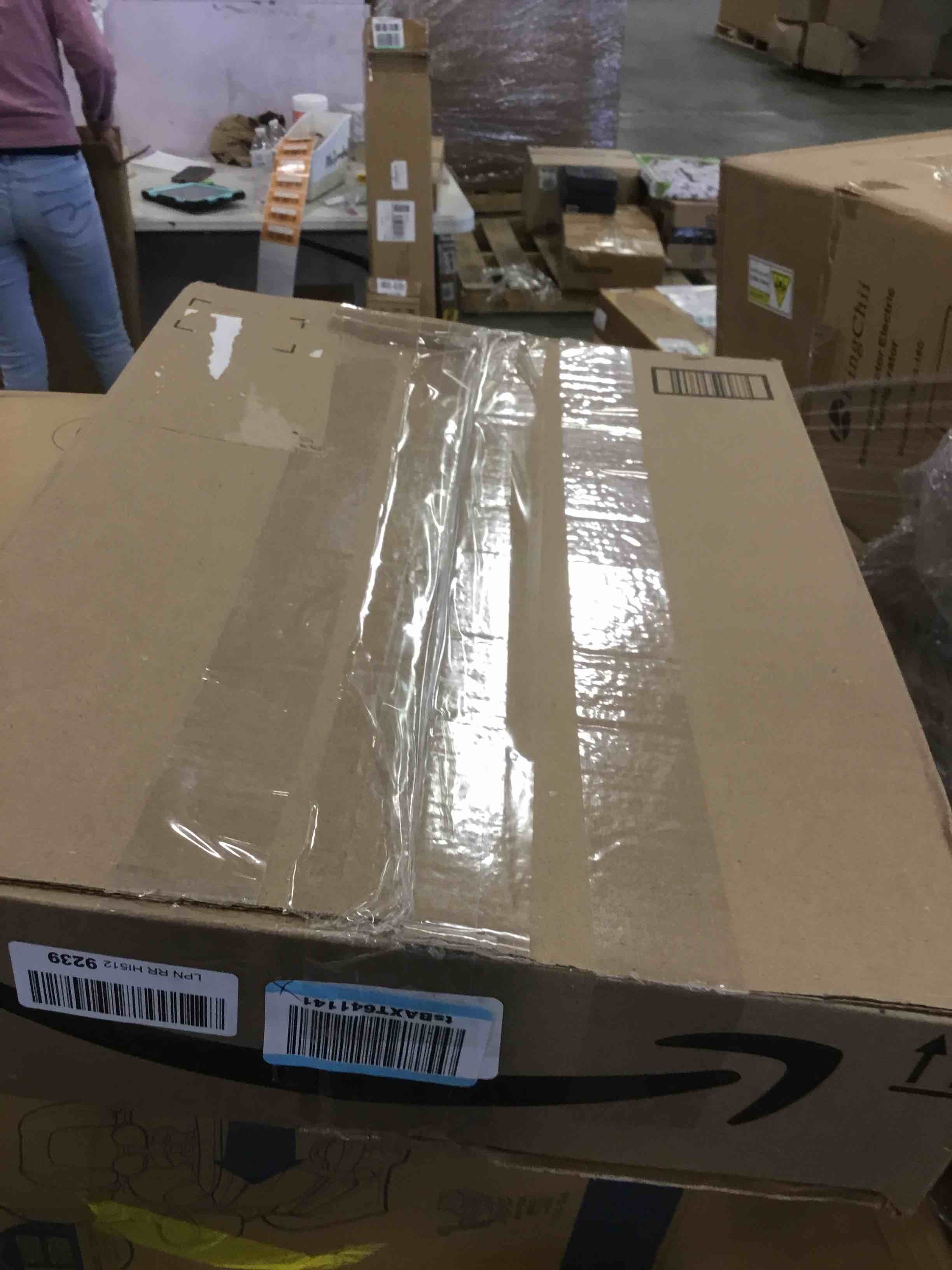 https://s3.amazonaws.com/lotting-images-prod/bidfta/BLU5940112_1707939157224.jpeg