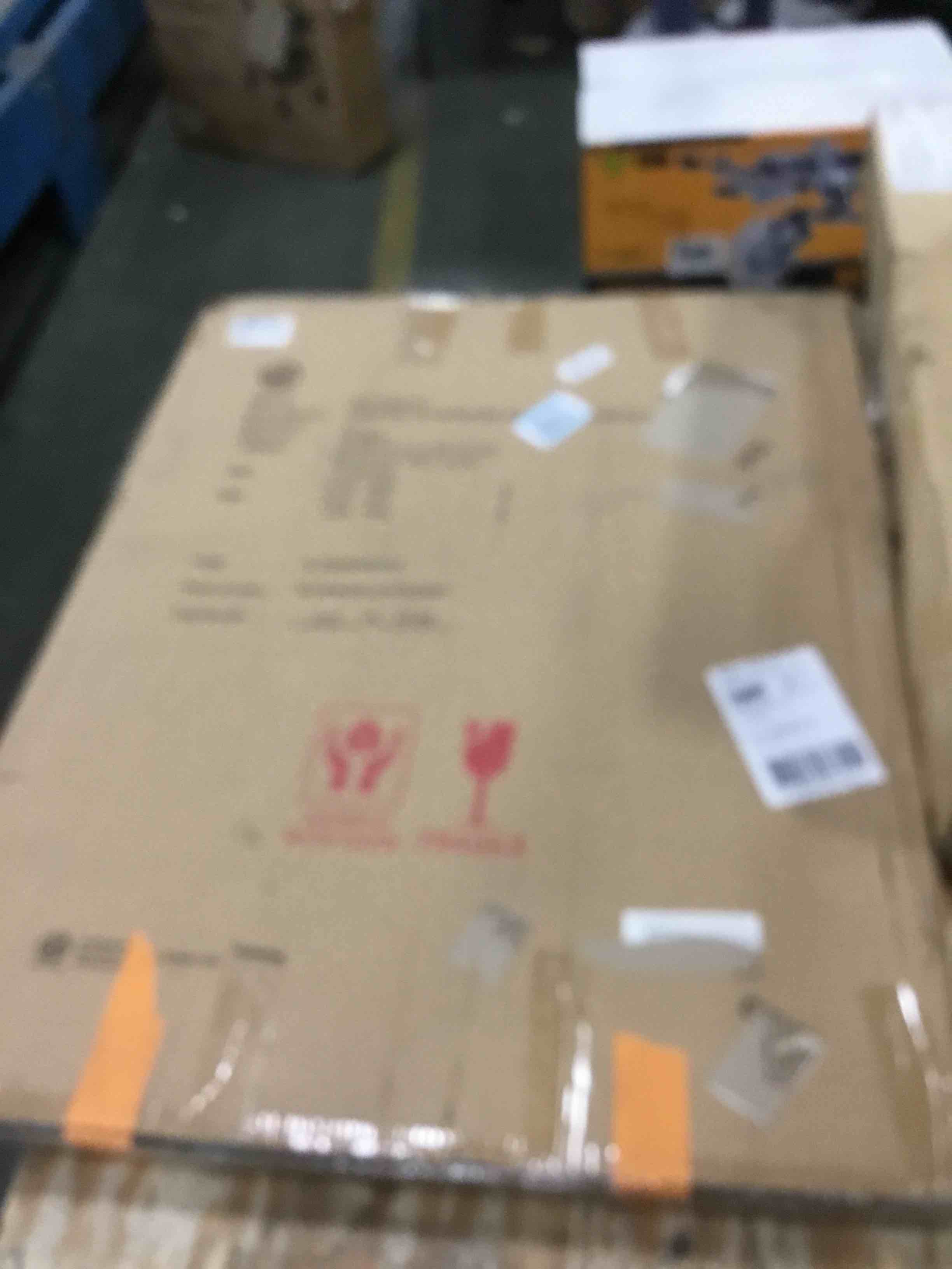 https://s3.amazonaws.com/lotting-images-prod/bidfta/BLU5940320_1708022466099.jpeg