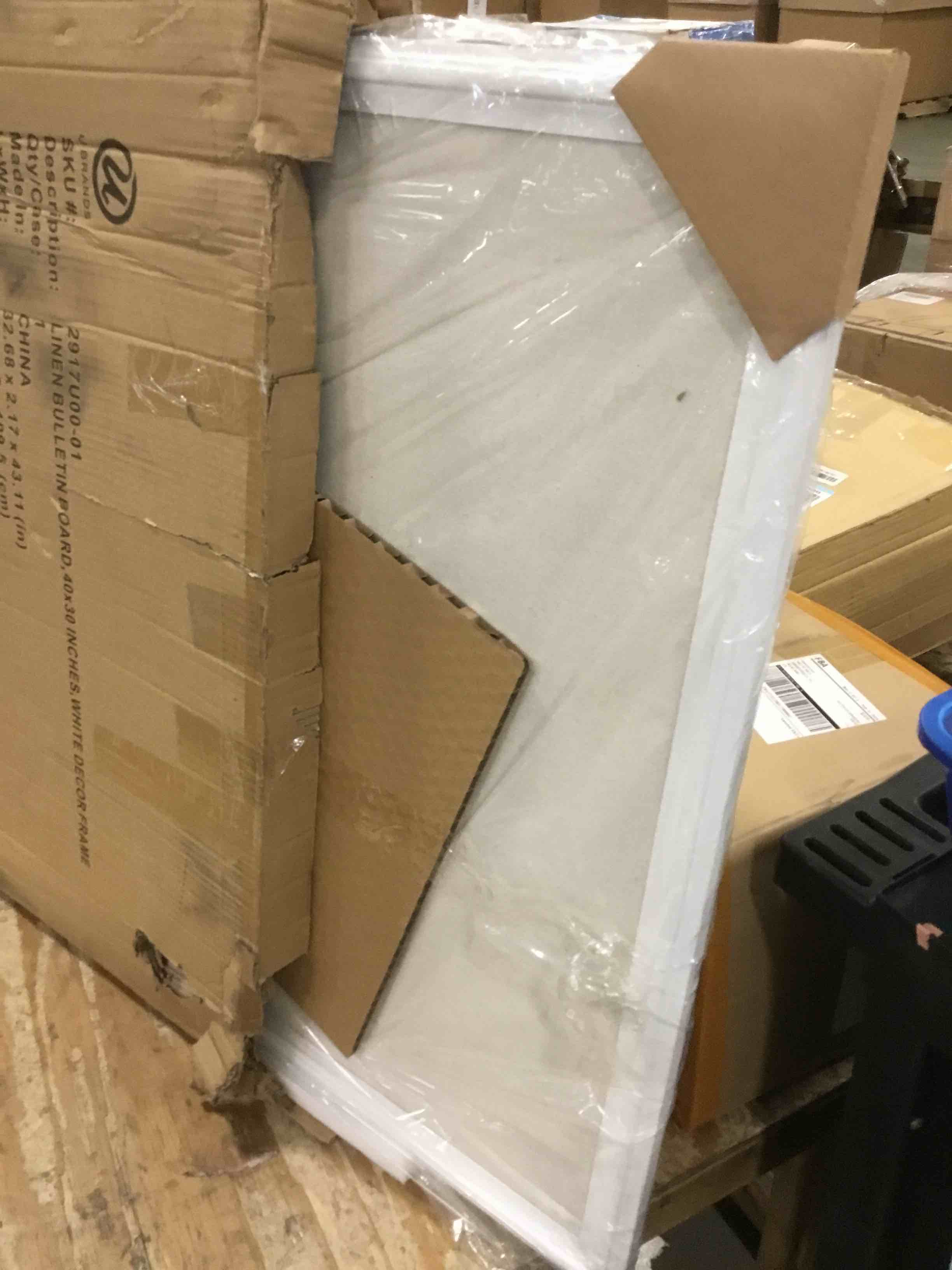 https://s3.amazonaws.com/lotting-images-prod/bidfta/BLU5940320_1708022524942.jpeg