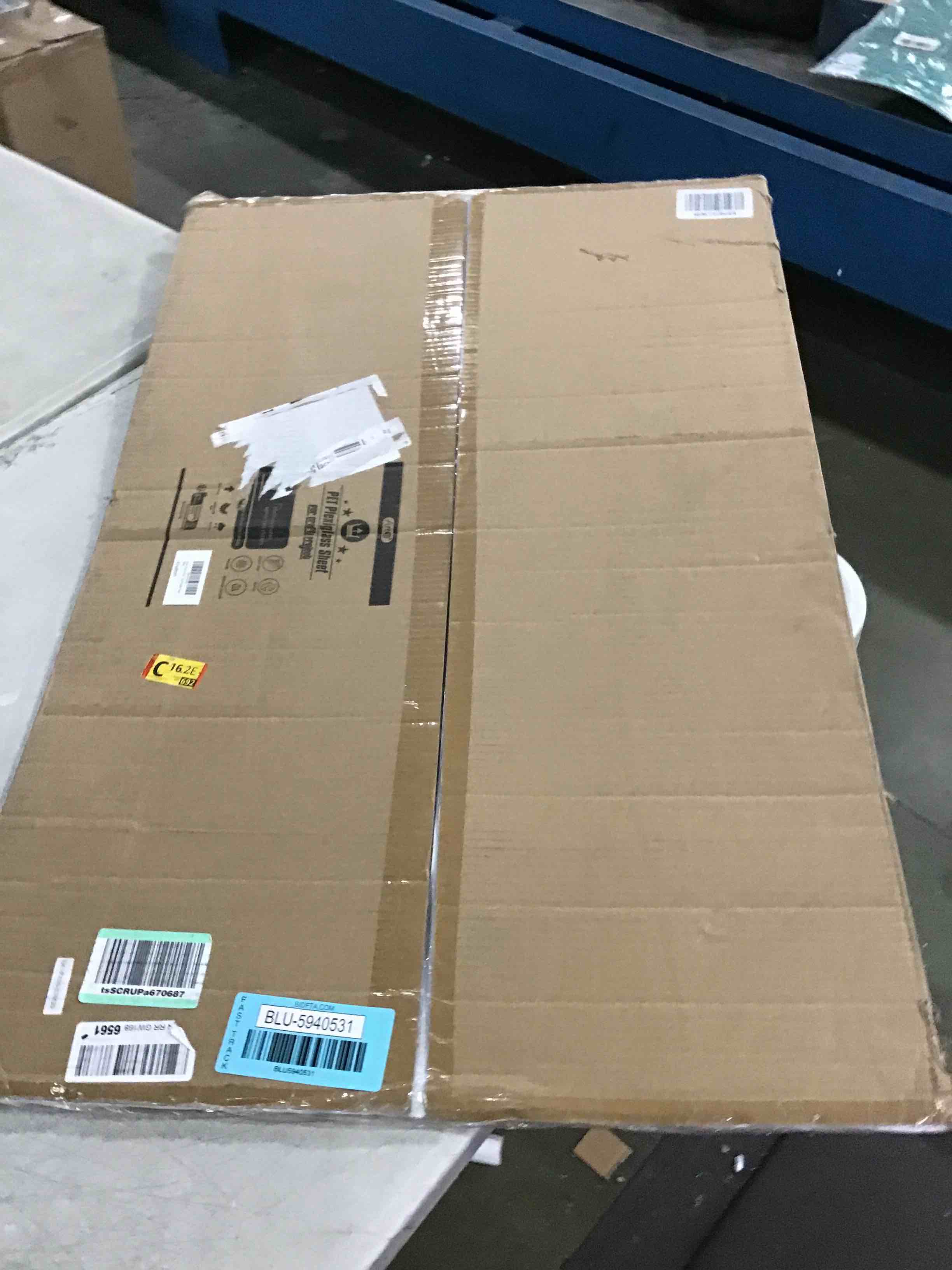 https://s3.amazonaws.com/lotting-images-prod/bidfta/BLU5940531_1707419406189.jpeg