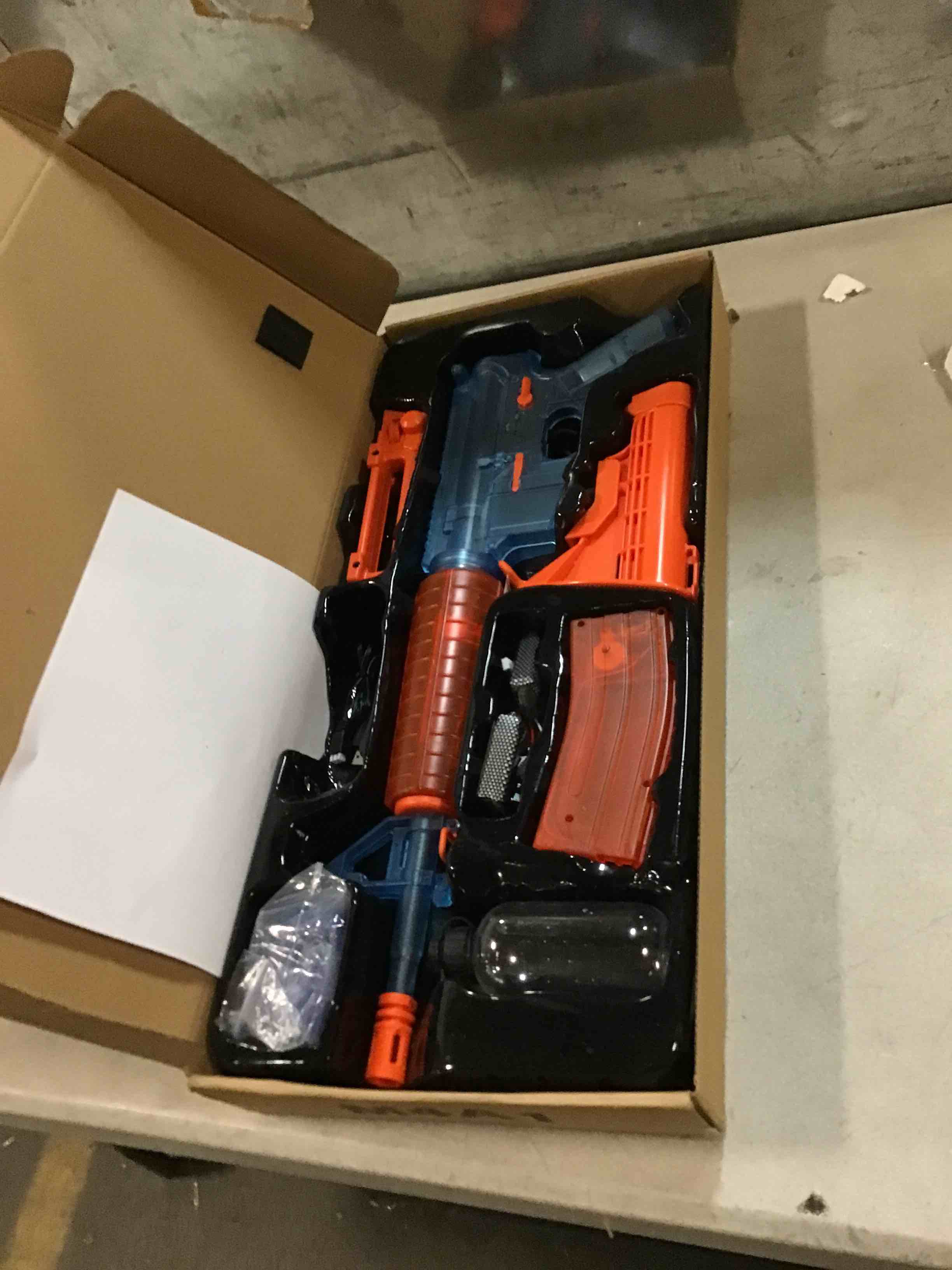 https://s3.amazonaws.com/lotting-images-prod/bidfta/BLU5940838_1707567376127.jpeg