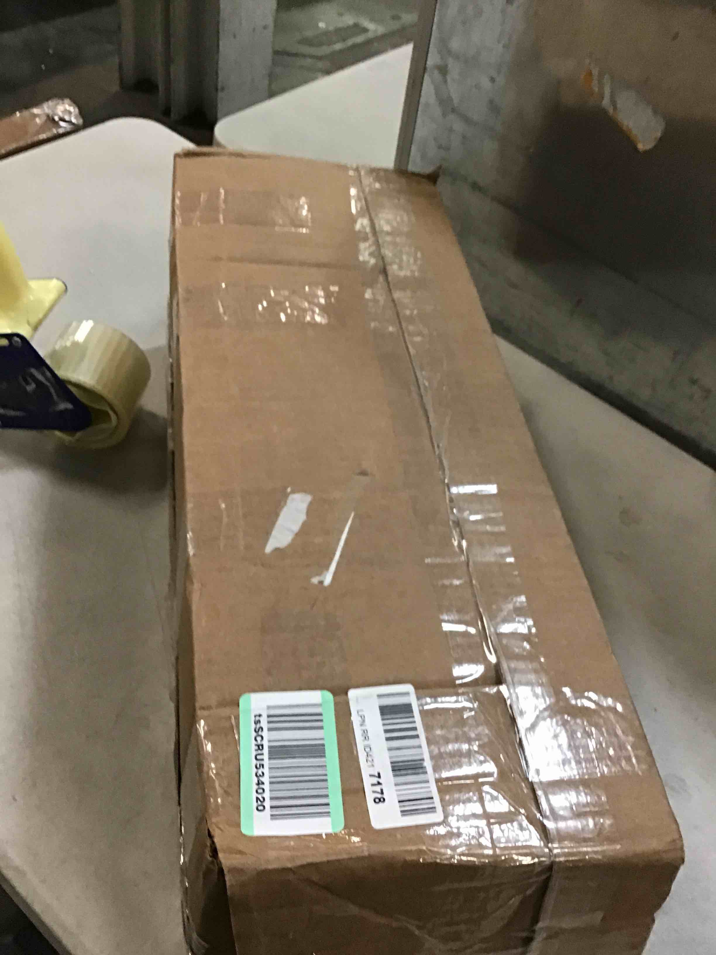 https://s3.amazonaws.com/lotting-images-prod/bidfta/BLU5940865_1707569929849.jpeg