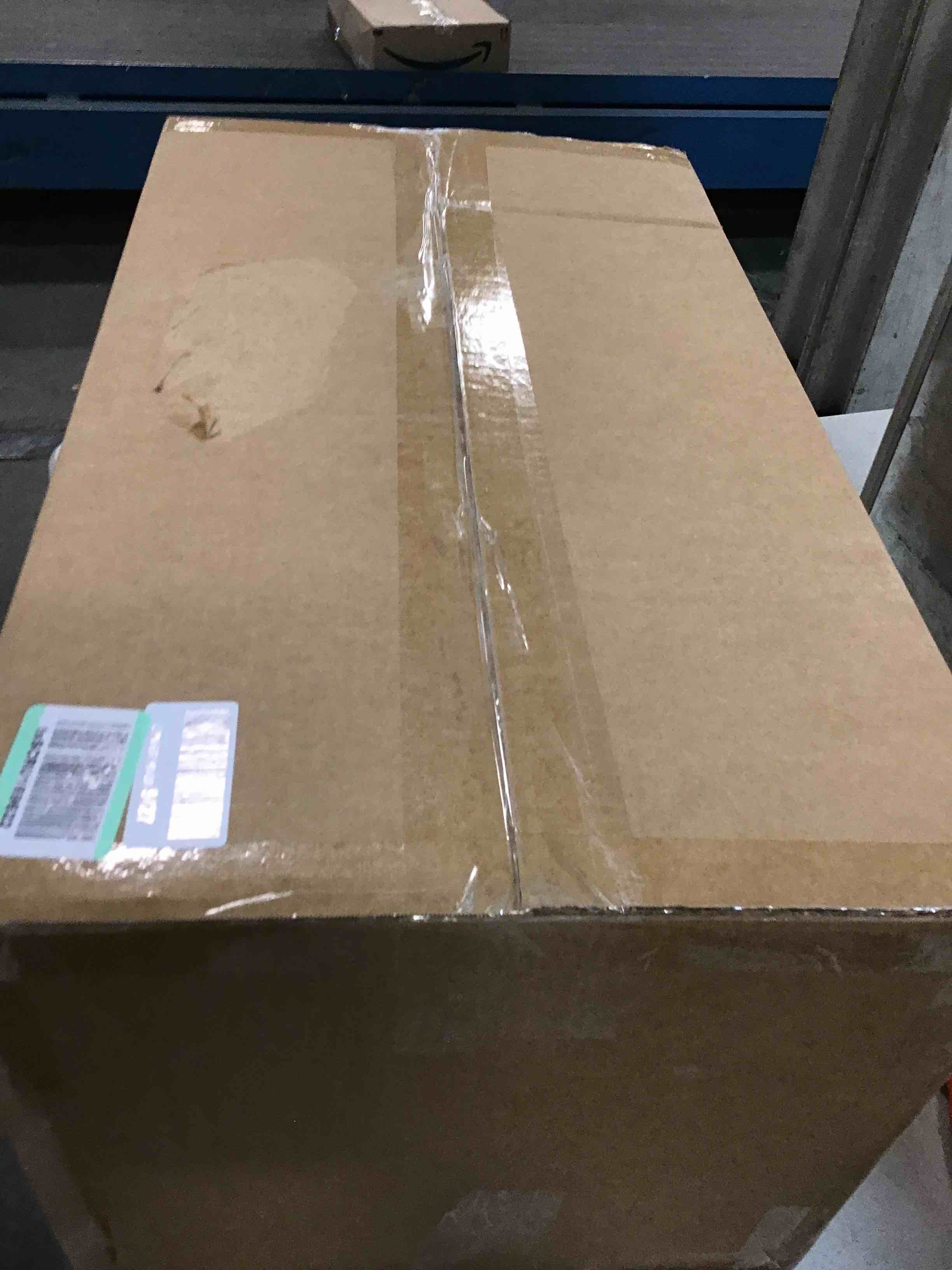 https://s3.amazonaws.com/lotting-images-prod/bidfta/BLU5940878_1707571236615.jpeg