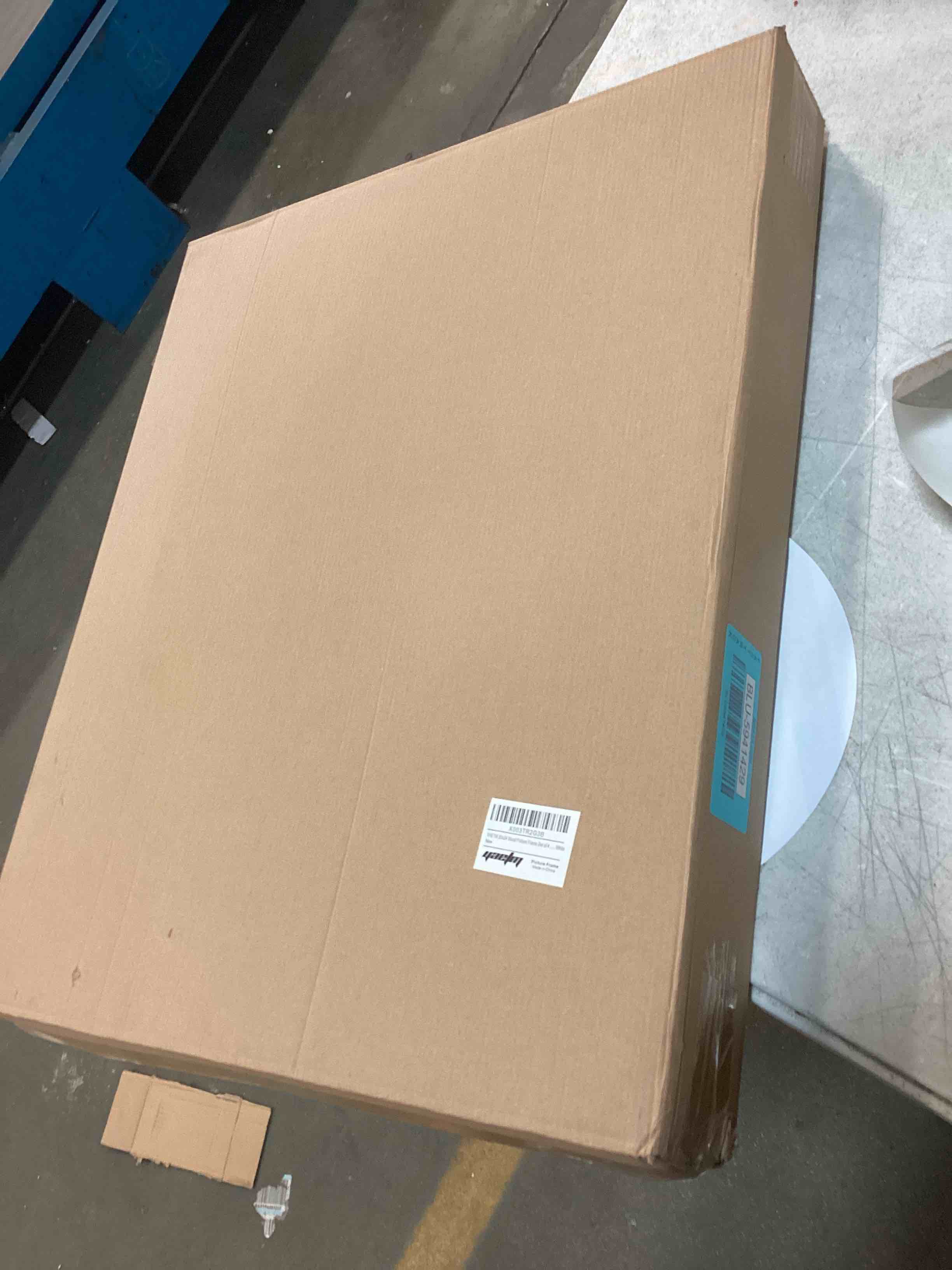 https://s3.amazonaws.com/lotting-images-prod/bidfta/BLU5941429_1708442985049.jpeg