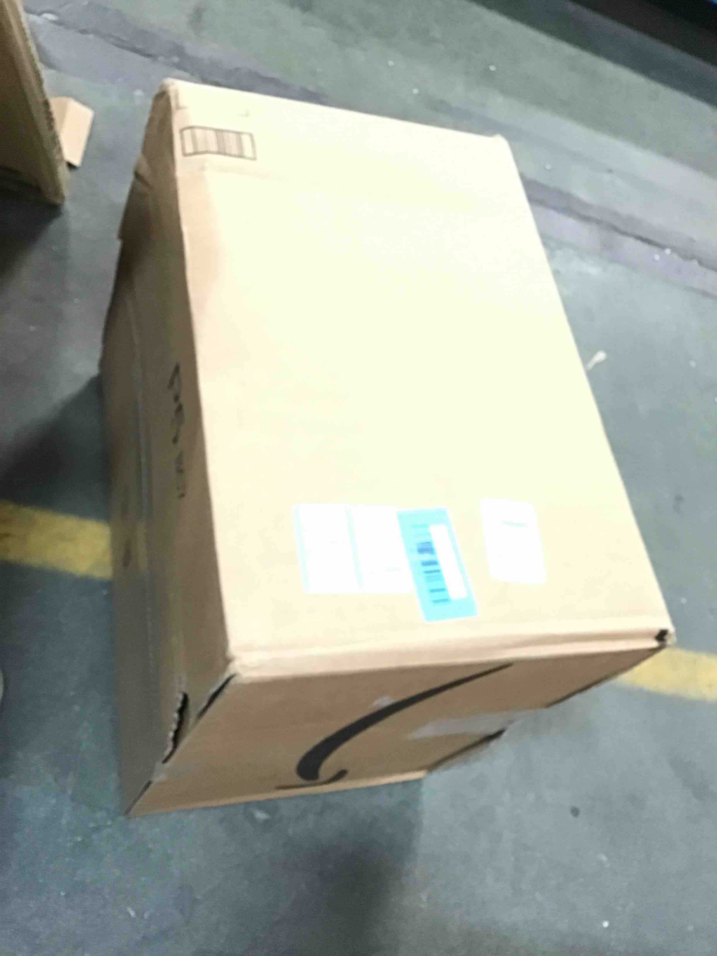 https://s3.amazonaws.com/lotting-images-prod/bidfta/BLU5941733_1708544880438.jpeg