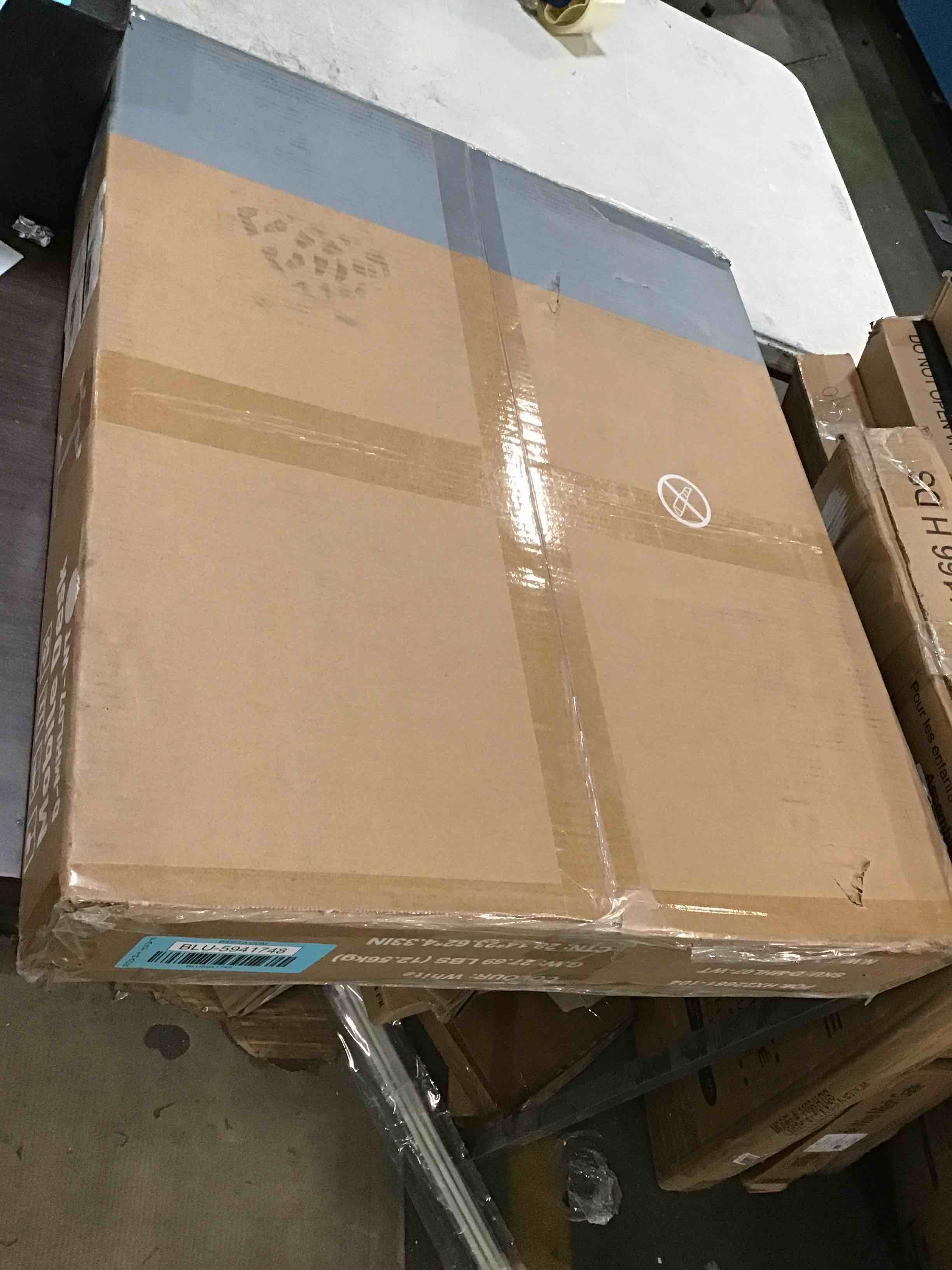 https://s3.amazonaws.com/lotting-images-prod/bidfta/BLU5941748_1708548787882.jpeg