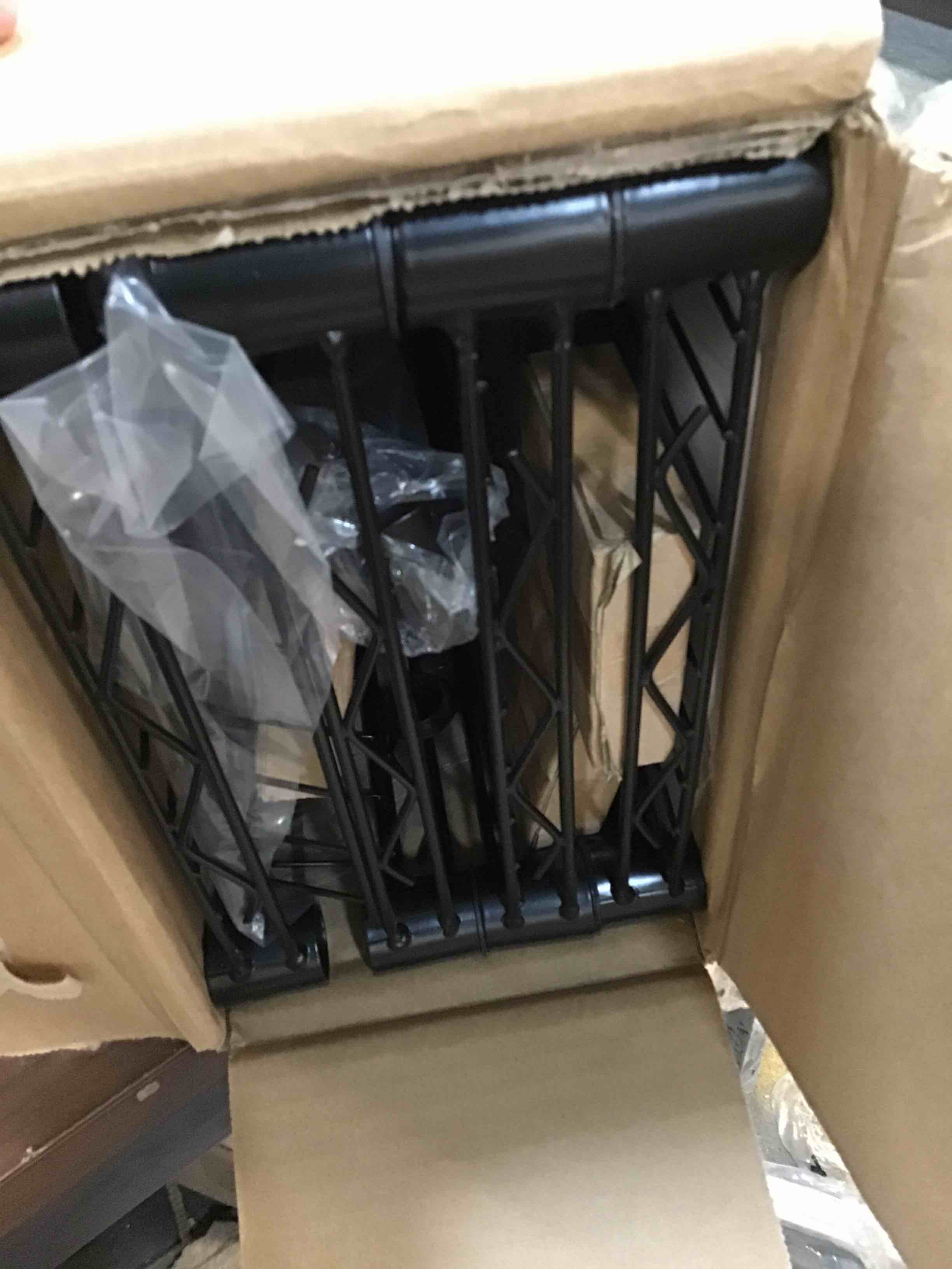 https://s3.amazonaws.com/lotting-images-prod/bidfta/BLU5941754_1708549453806.jpeg