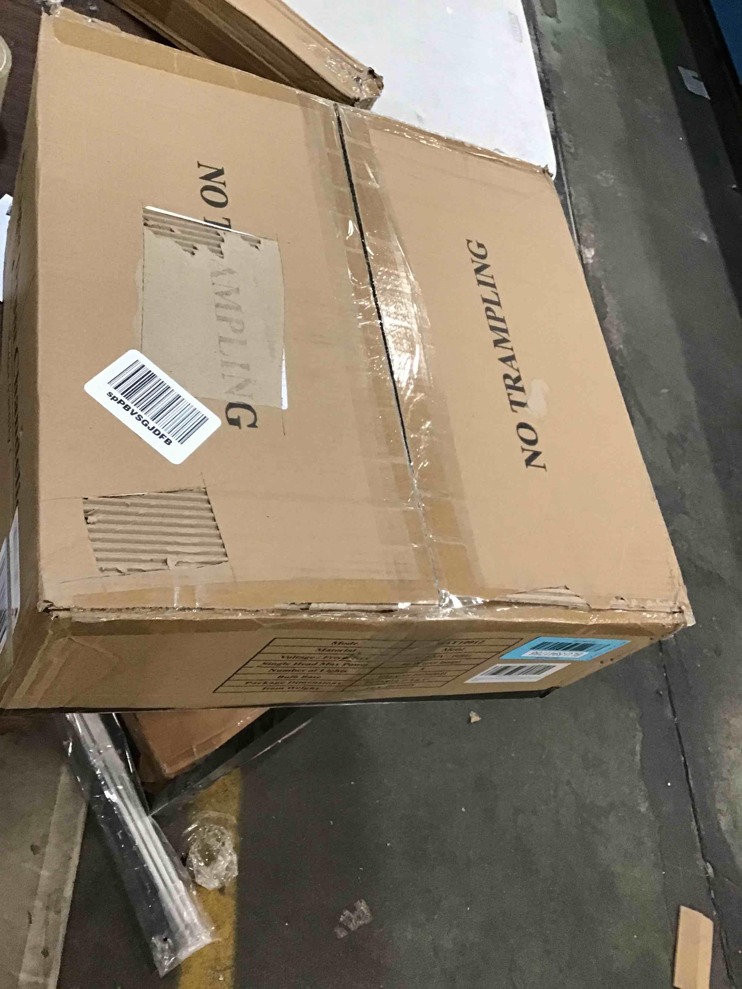 https://s3.amazonaws.com/lotting-images-prod/bidfta/BLU5941756_1708549642909.jpeg