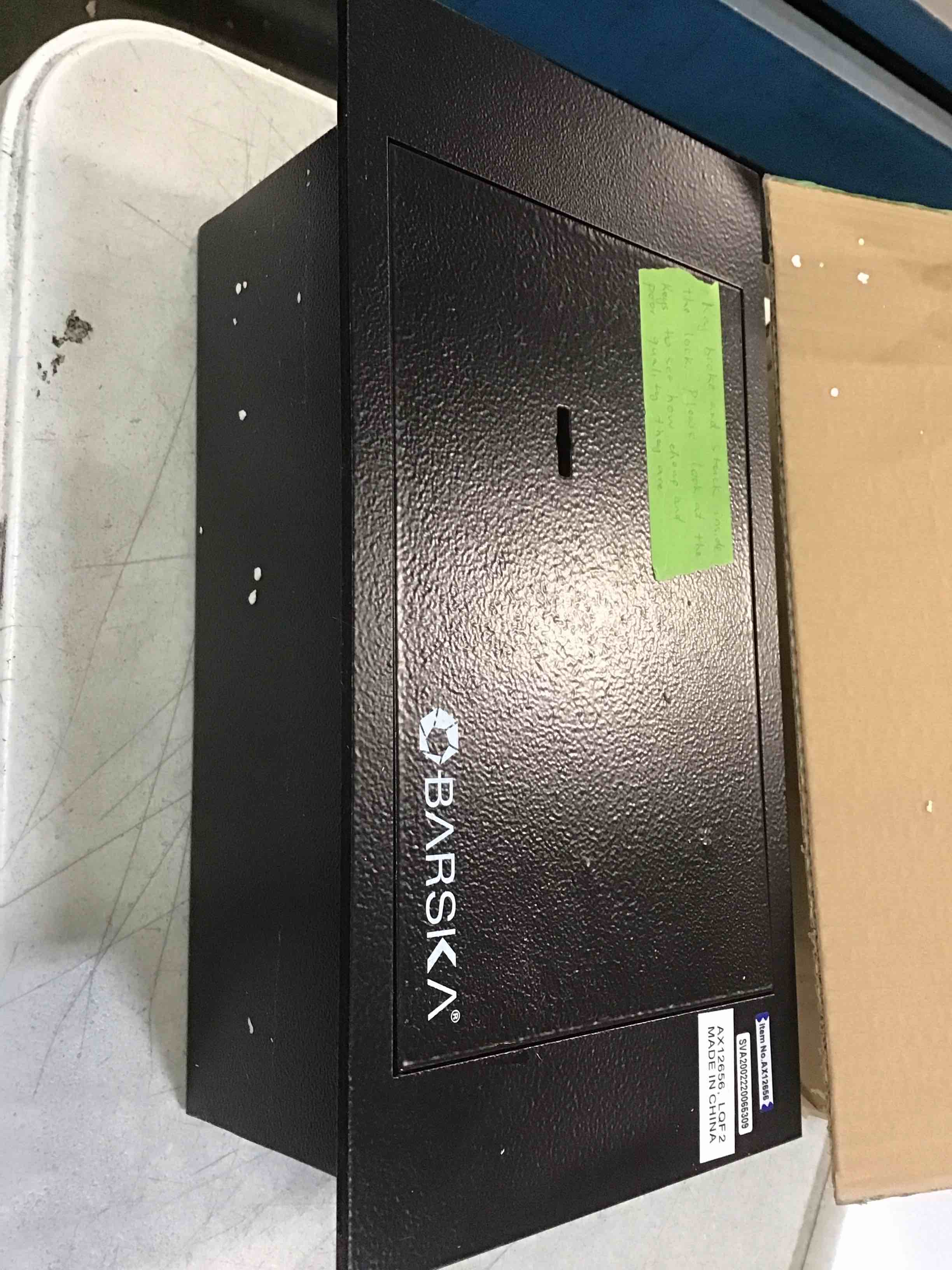 https://s3.amazonaws.com/lotting-images-prod/bidfta/BLU5942579_1707426752206.jpeg