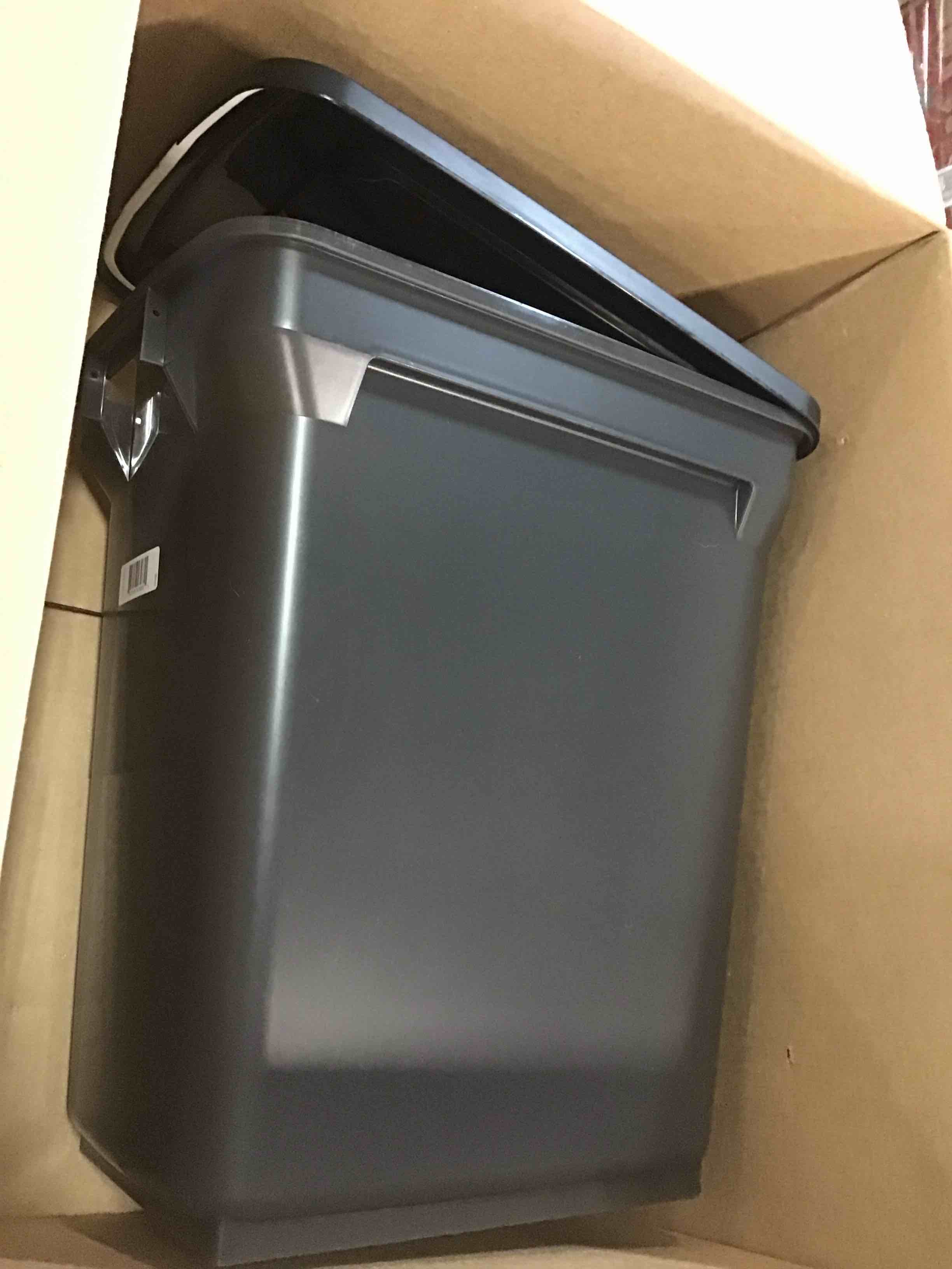 https://s3.amazonaws.com/lotting-images-prod/bidfta/BLU5942756_1707497085927.jpeg