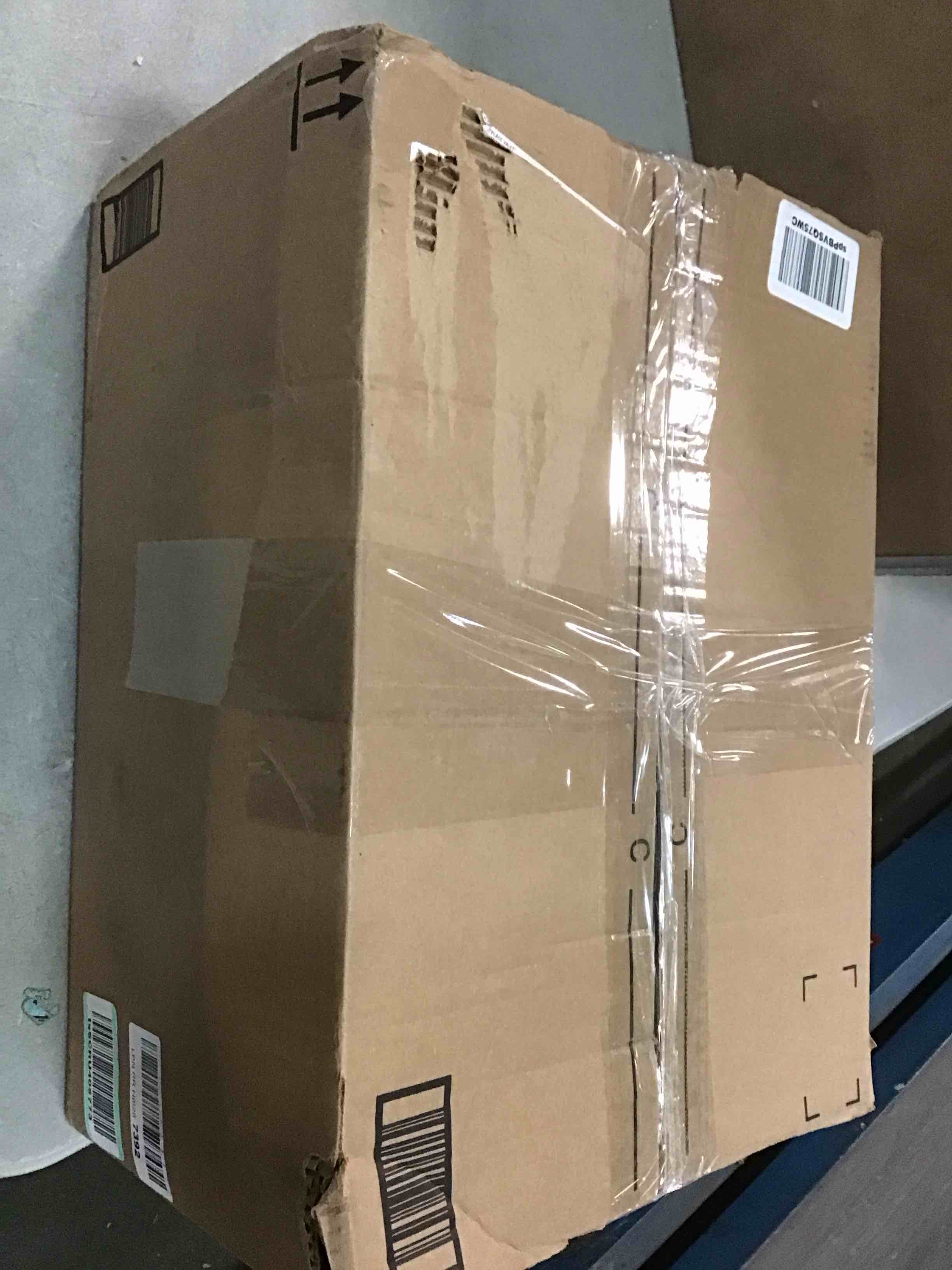 https://s3.amazonaws.com/lotting-images-prod/bidfta/BLU5942868_1707512530489.jpeg
