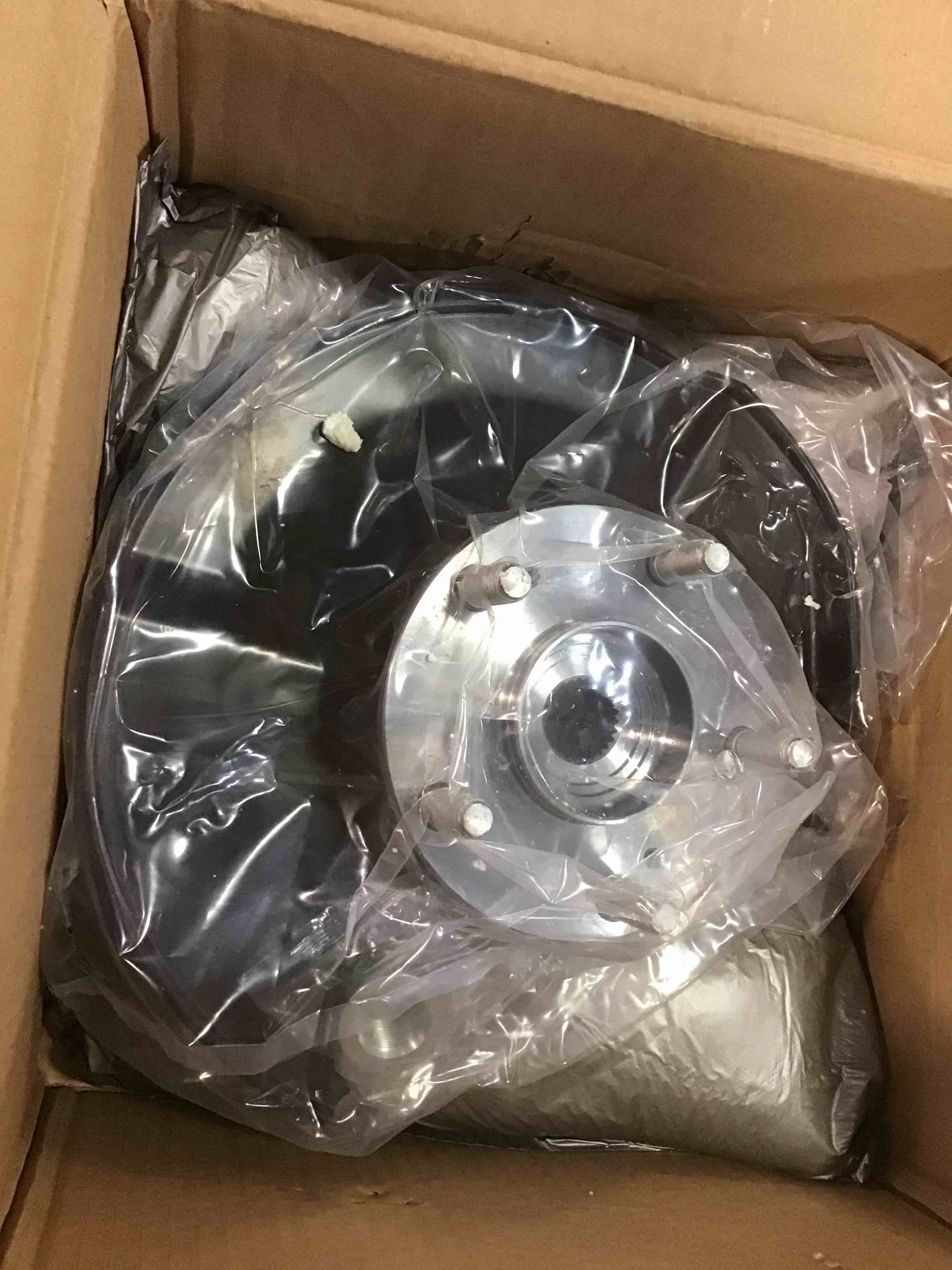 https://s3.amazonaws.com/lotting-images-prod/bidfta/BLU5942891_1707567710587.jpeg