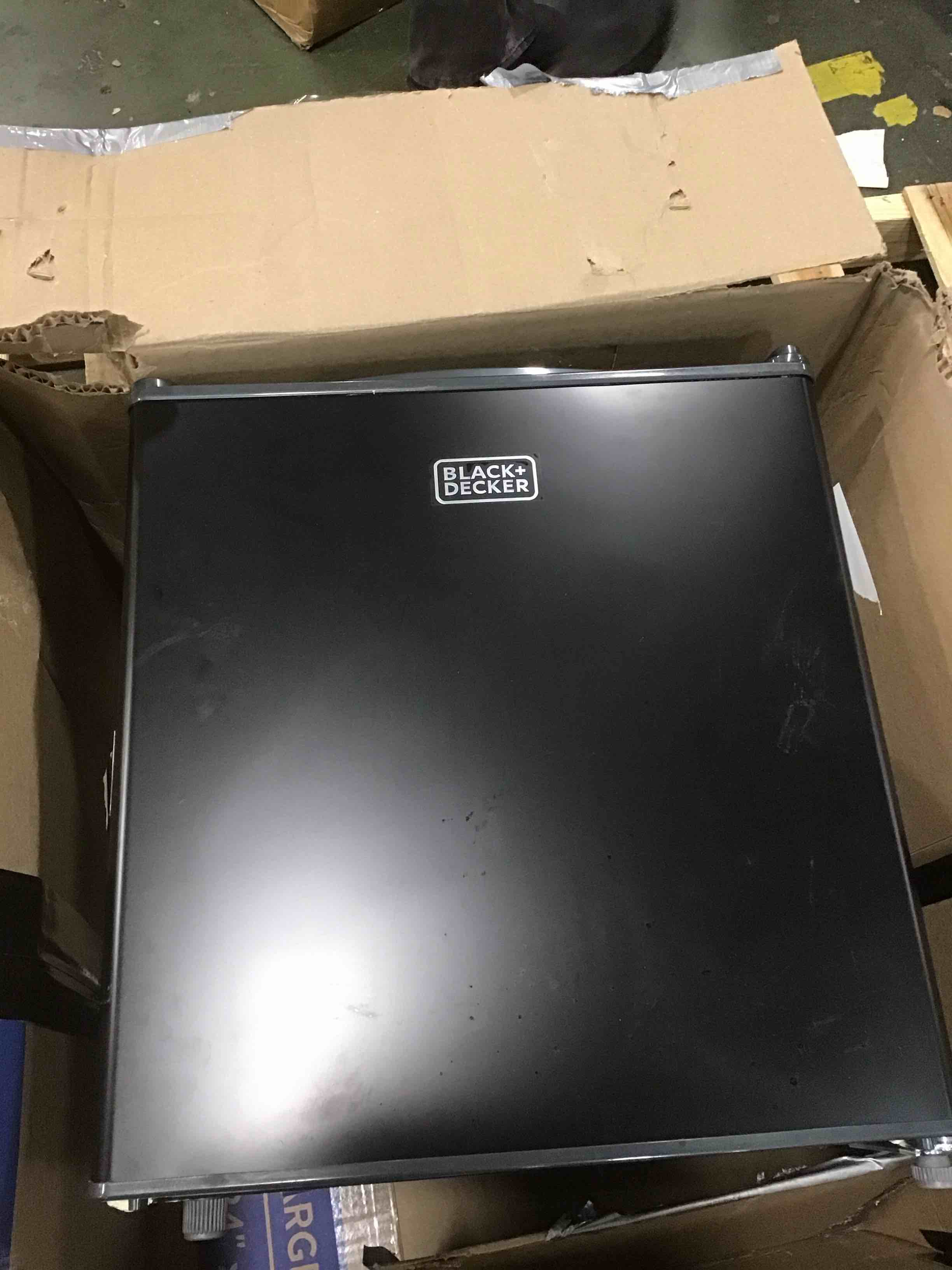 https://s3.amazonaws.com/lotting-images-prod/bidfta/BLU5943039_1707744883576.jpeg