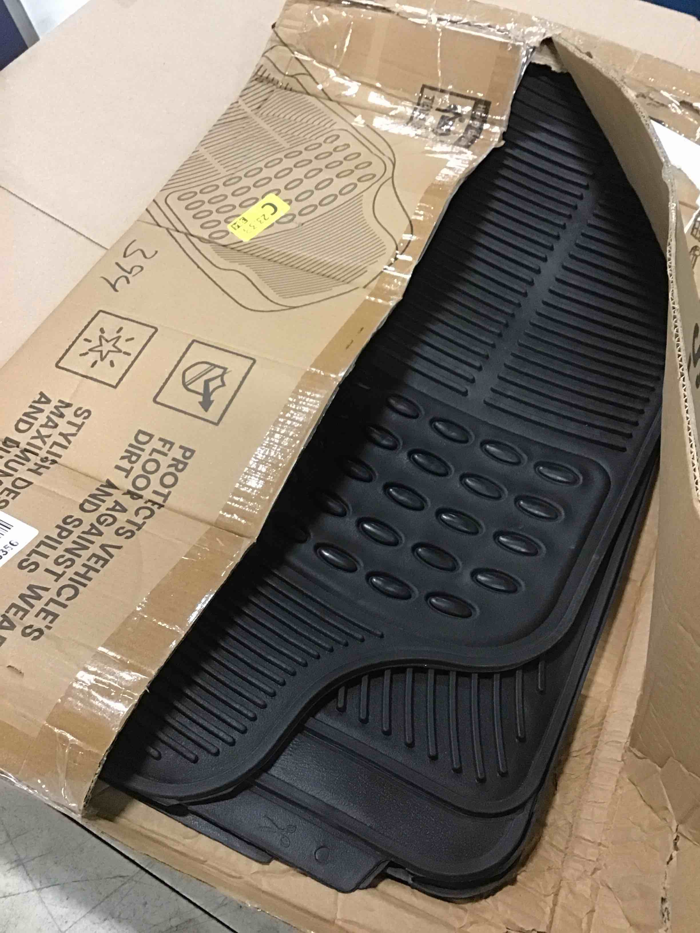 https://s3.amazonaws.com/lotting-images-prod/bidfta/BLU5943146_1707828112630.jpeg