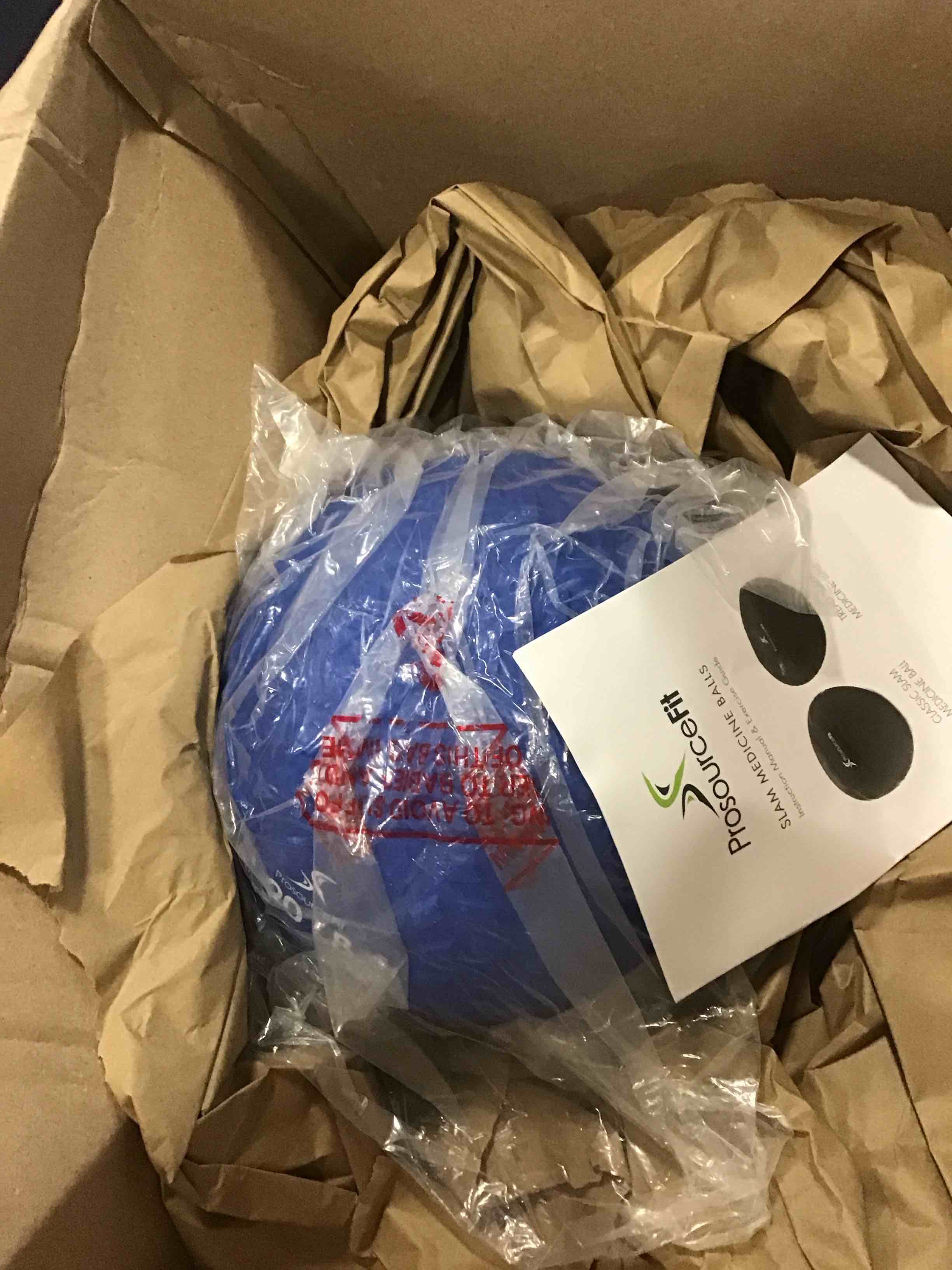 https://s3.amazonaws.com/lotting-images-prod/bidfta/BLU5943200_1707833943202.jpeg