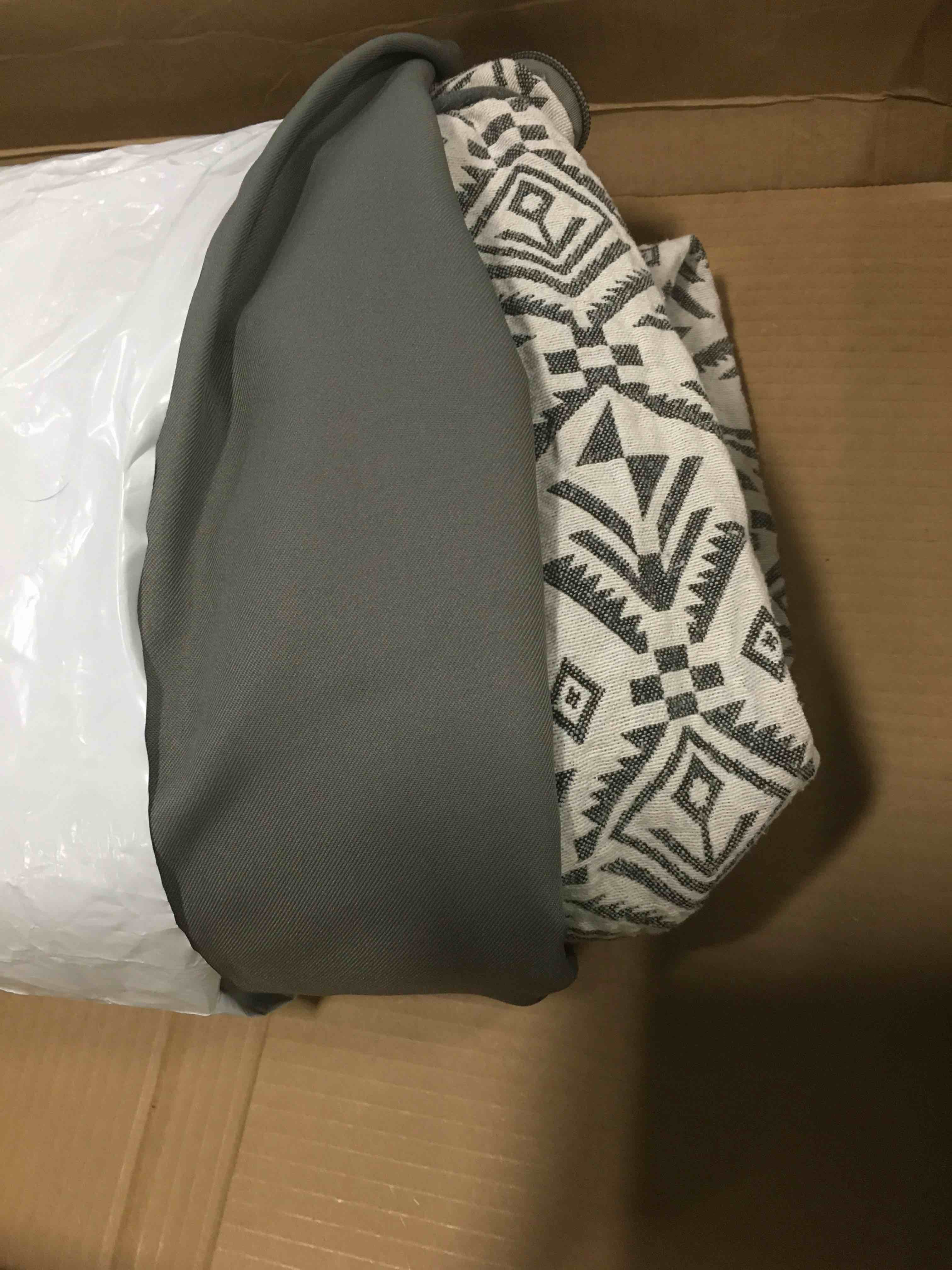 https://s3.amazonaws.com/lotting-images-prod/bidfta/BLU5943986_1707402058070.jpeg