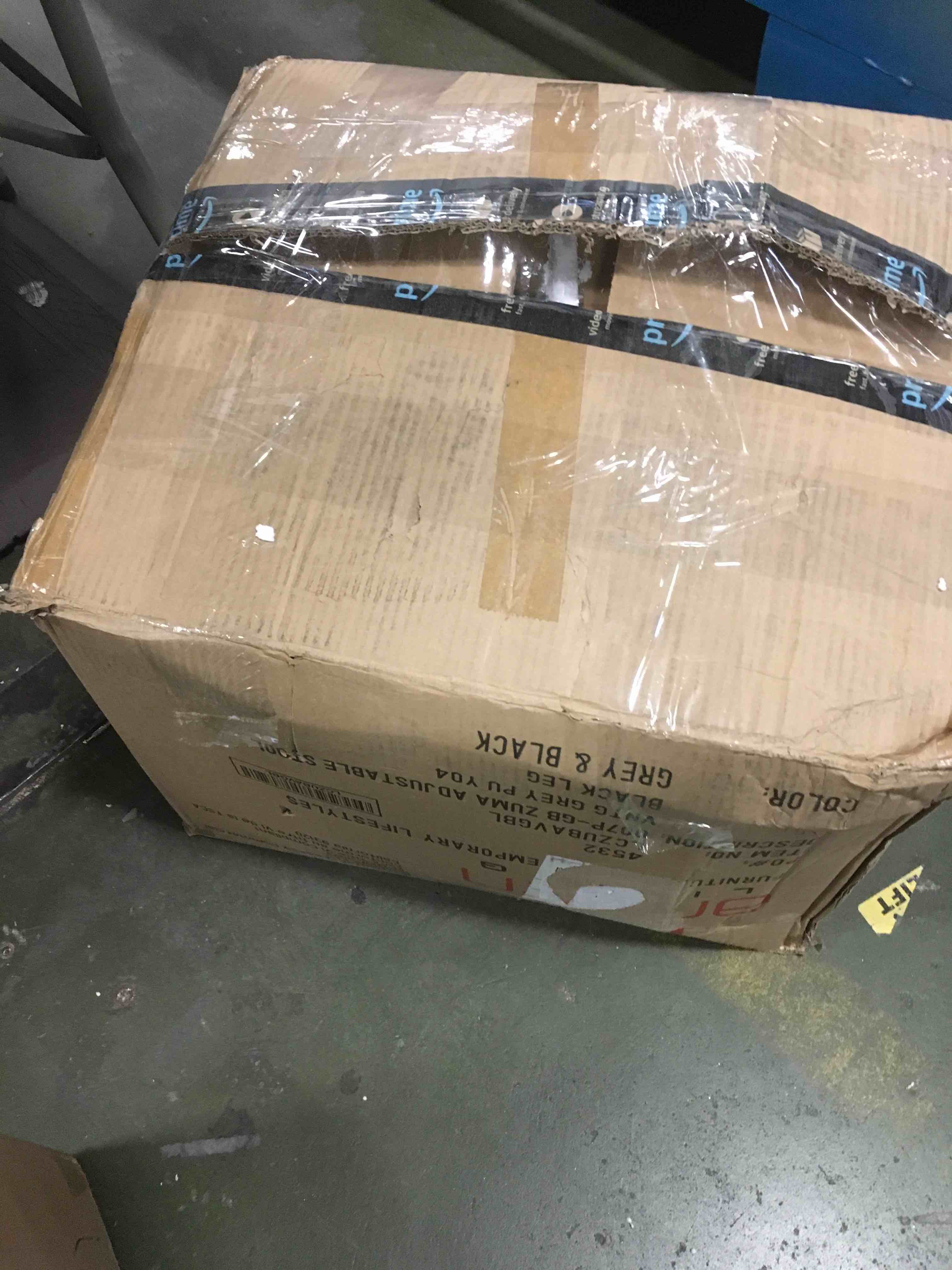 https://s3.amazonaws.com/lotting-images-prod/bidfta/BLU5944245_1707483358646.jpeg