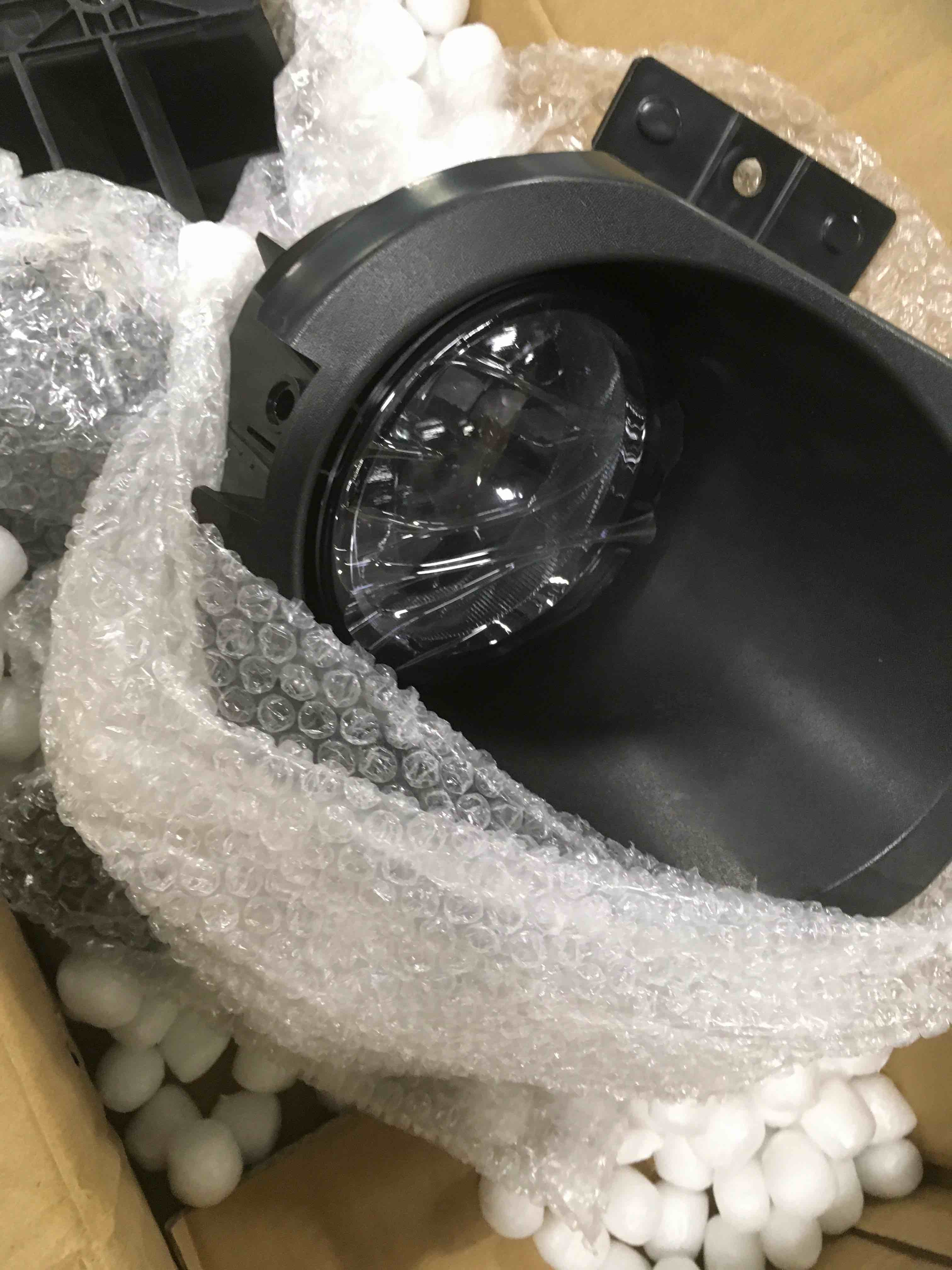https://s3.amazonaws.com/lotting-images-prod/bidfta/BLU5944580_1707571852260.jpeg