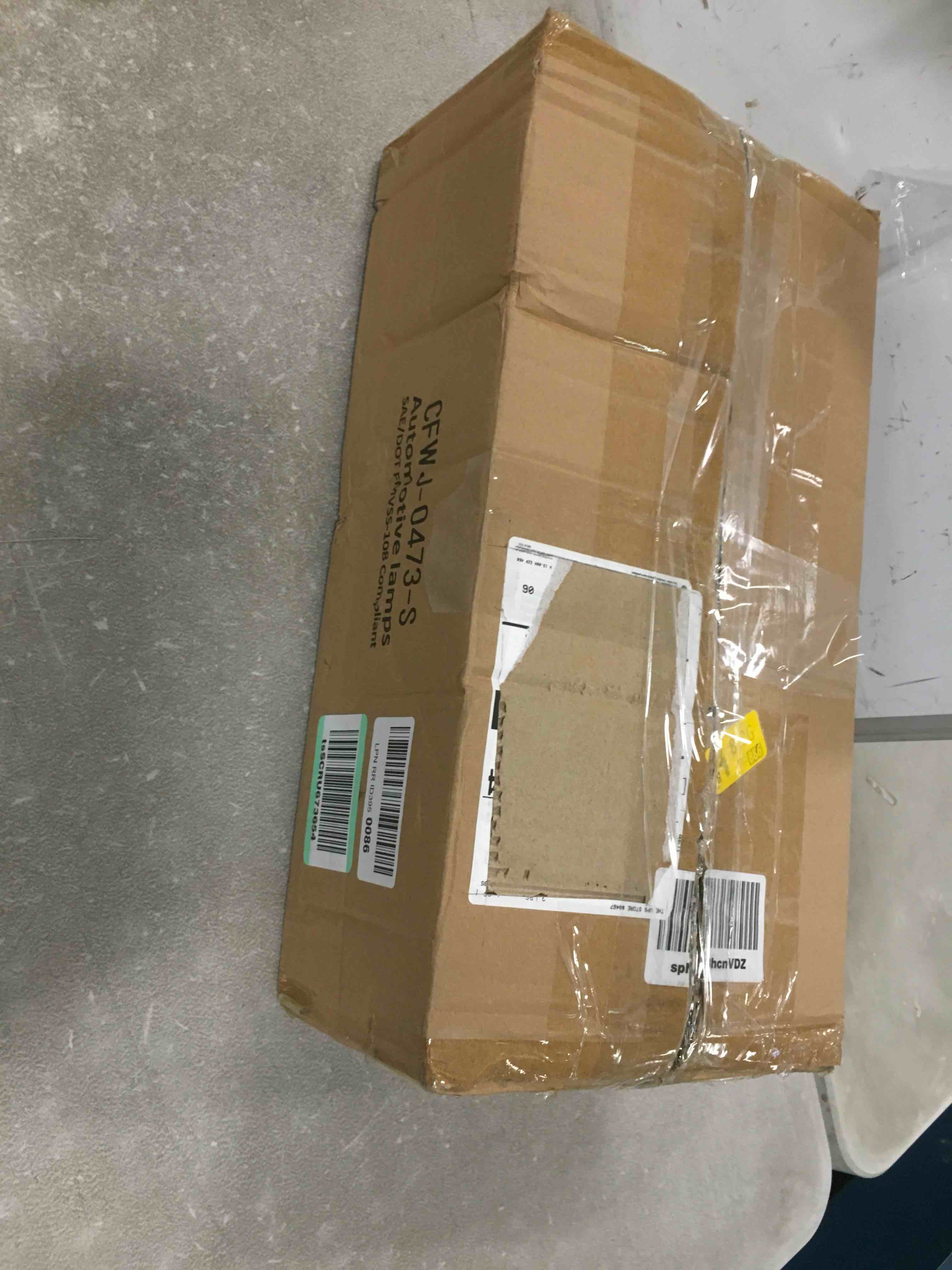https://s3.amazonaws.com/lotting-images-prod/bidfta/BLU5944580_1707571876289.jpeg