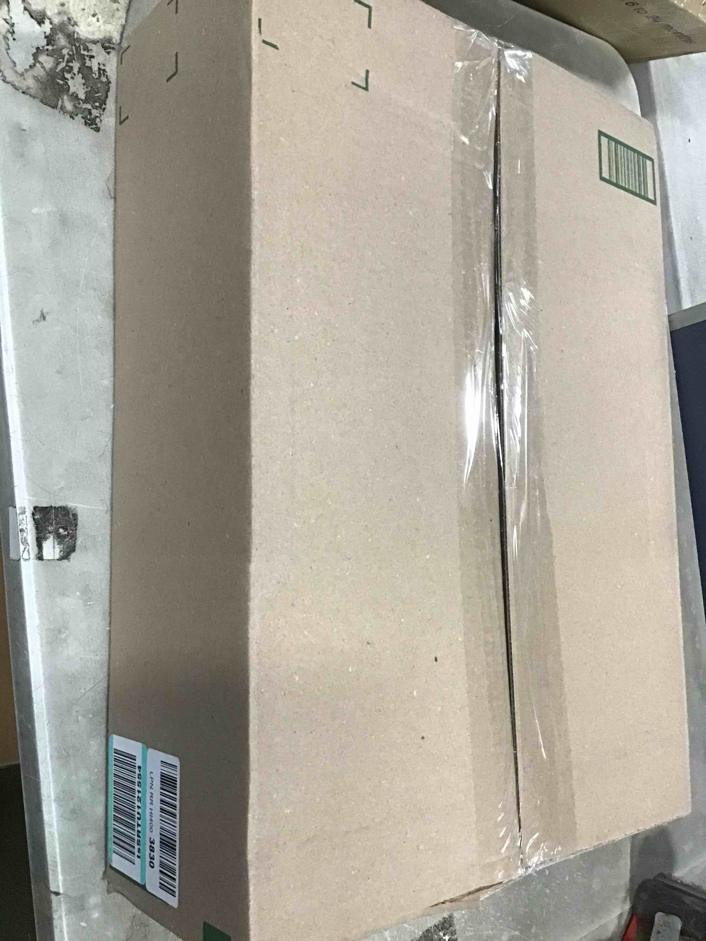 https://s3.amazonaws.com/lotting-images-prod/bidfta/BLU5944861_1707758070431.jpeg