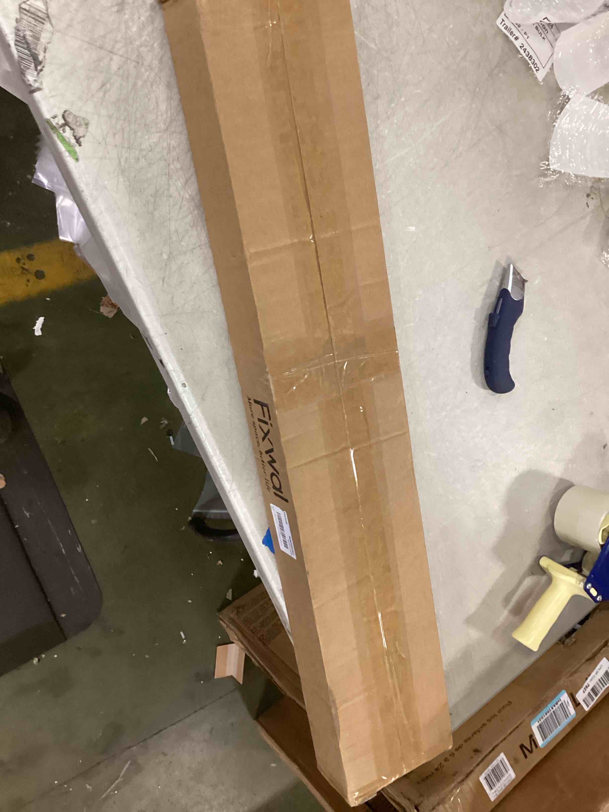 https://s3.amazonaws.com/lotting-images-prod/bidfta/BLU5945592_1707506703610.jpeg