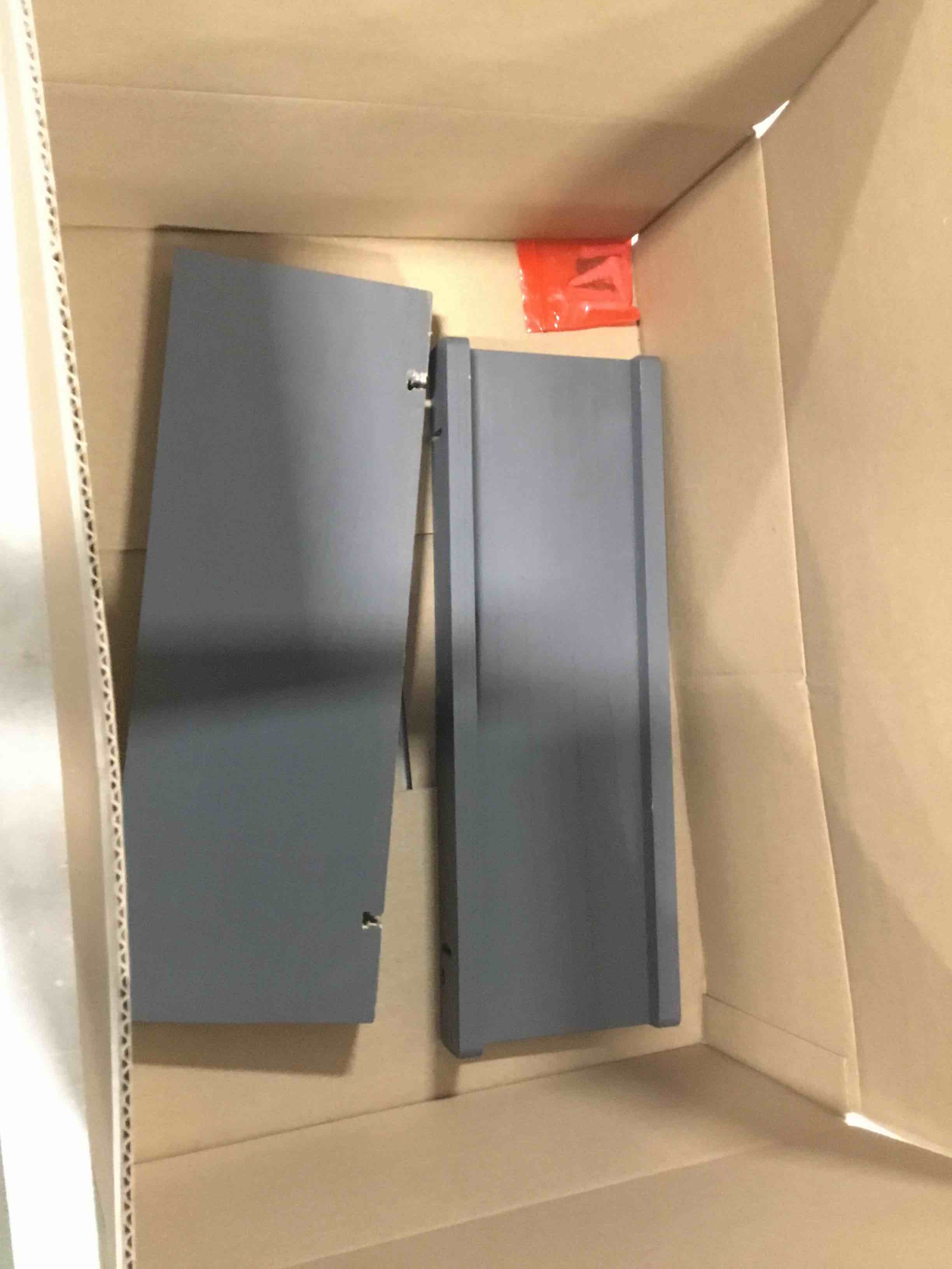 https://s3.amazonaws.com/lotting-images-prod/bidfta/BLU5945924_1707827661095.jpeg