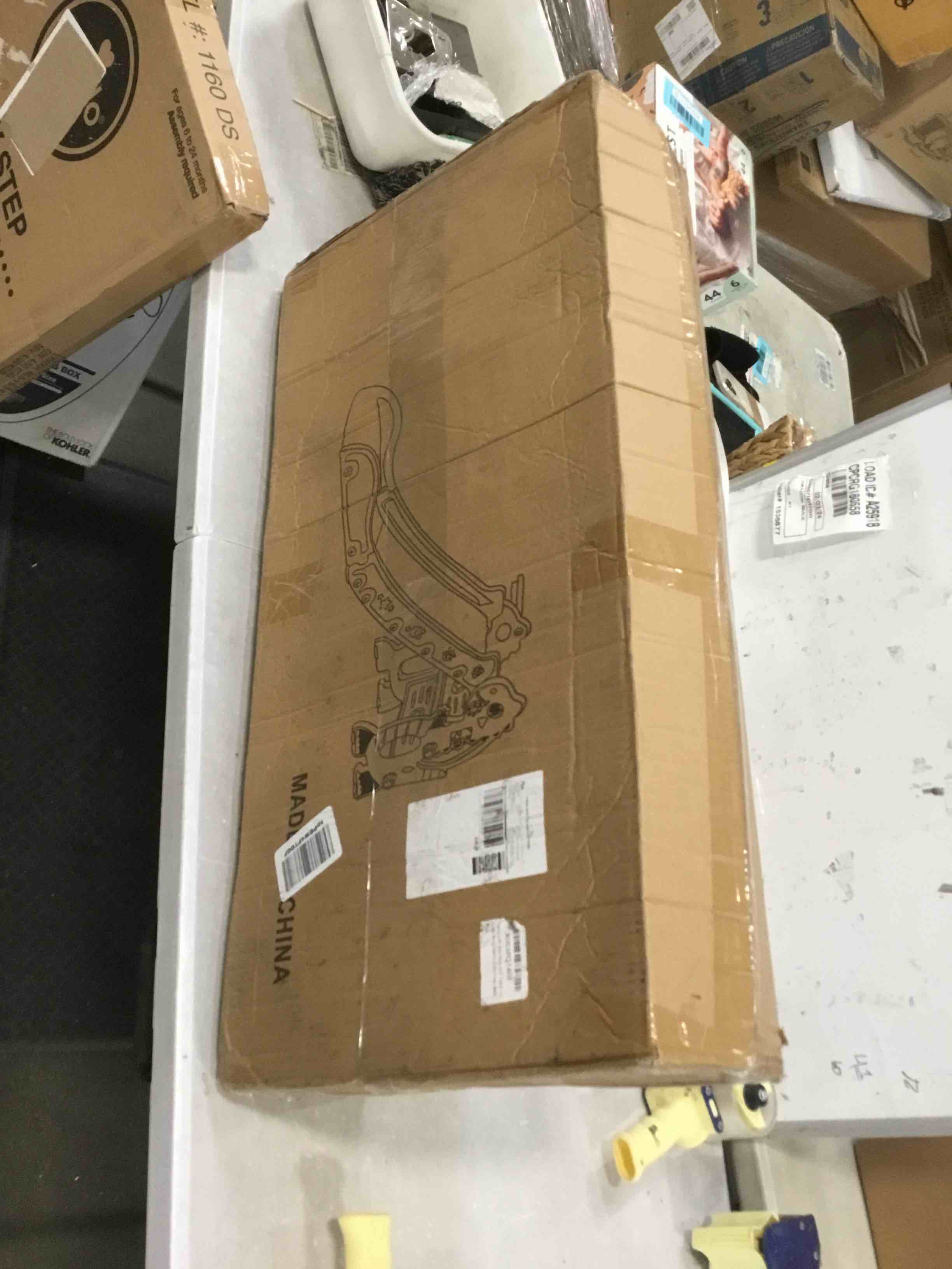https://s3.amazonaws.com/lotting-images-prod/bidfta/BLU5945971_1707831488971.jpeg