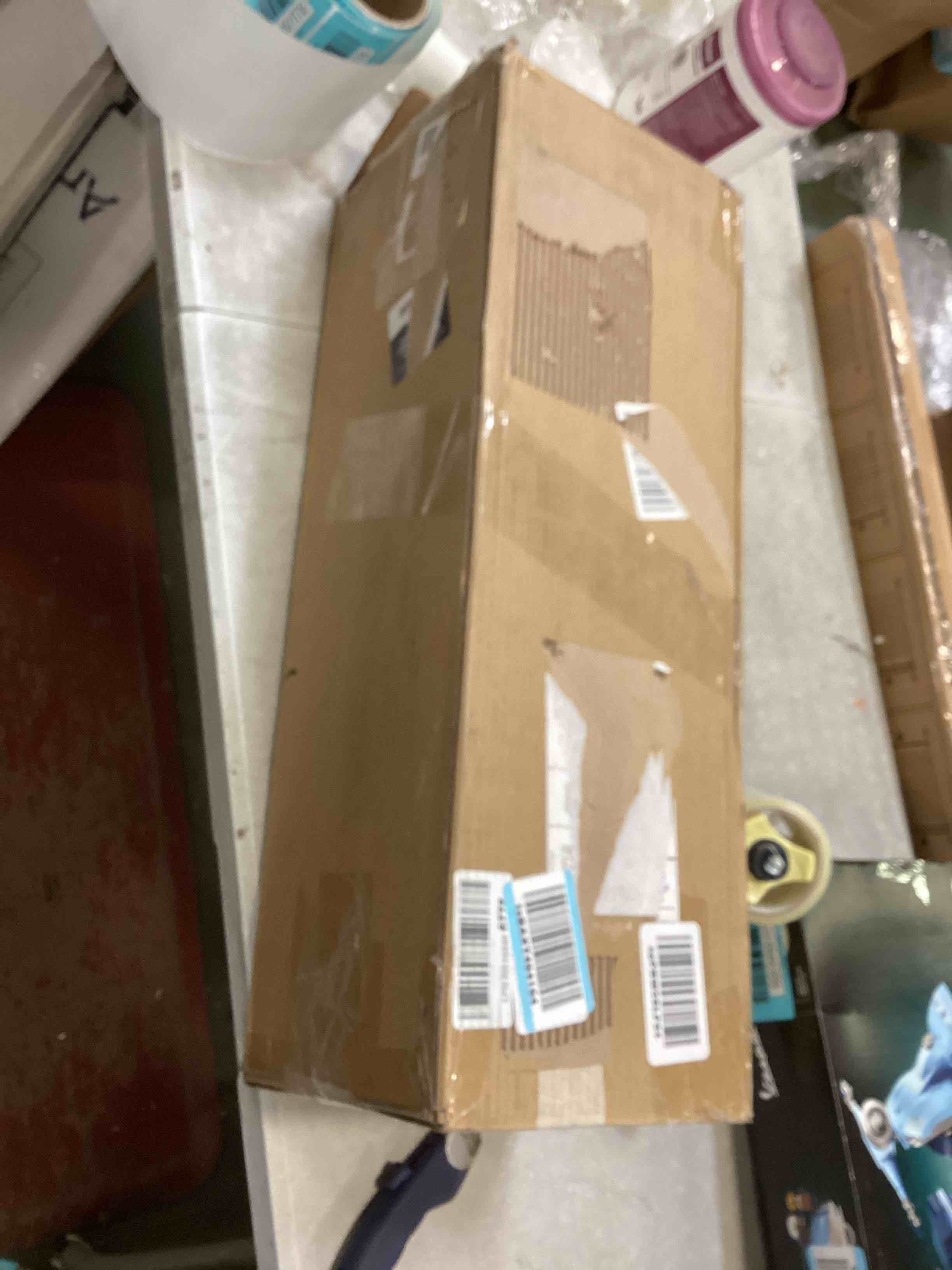 https://s3.amazonaws.com/lotting-images-prod/bidfta/BLU5946364_1707929194779.jpeg