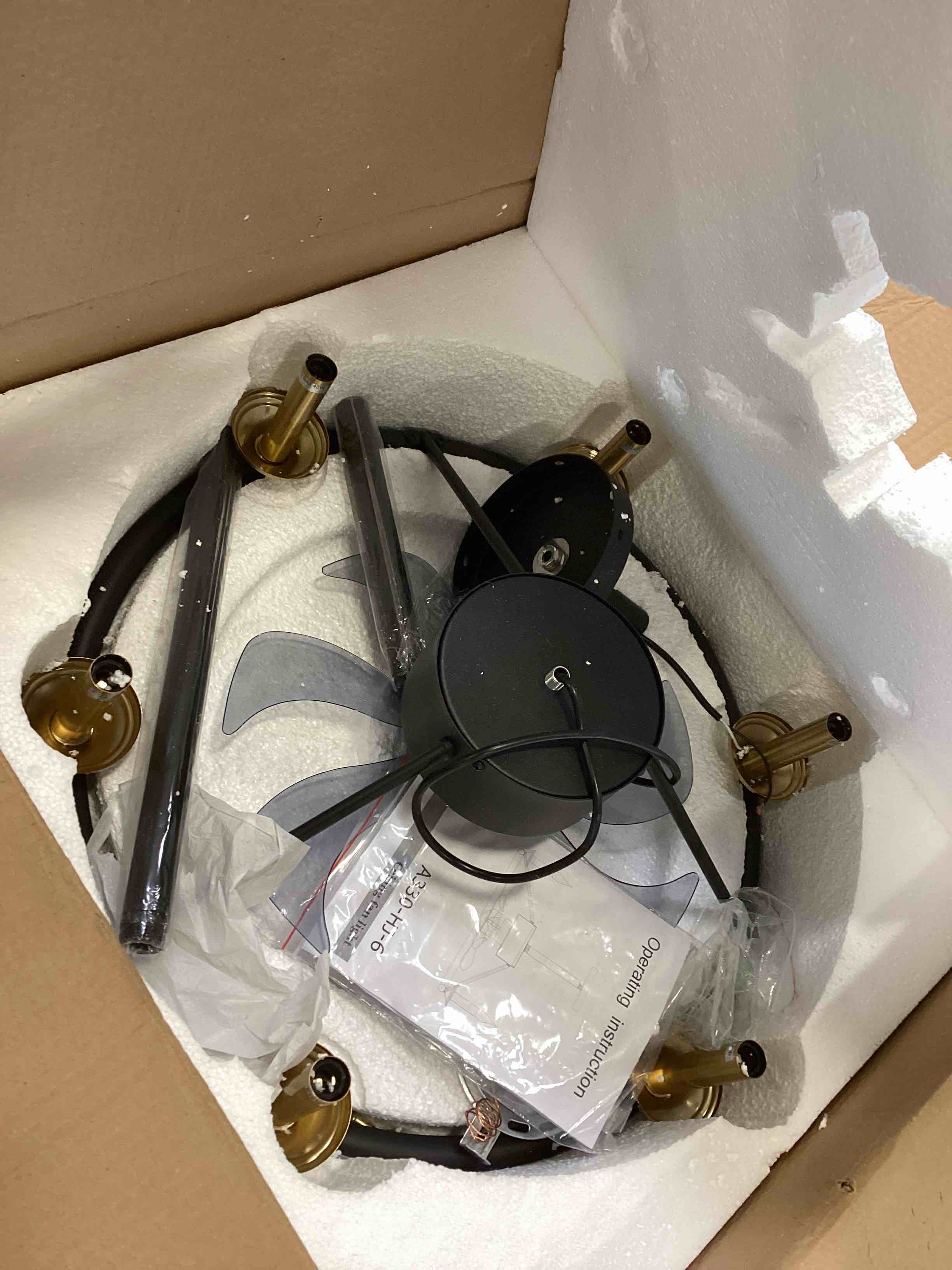 https://s3.amazonaws.com/lotting-images-prod/bidfta/BLU5946391_1707931361436.jpeg