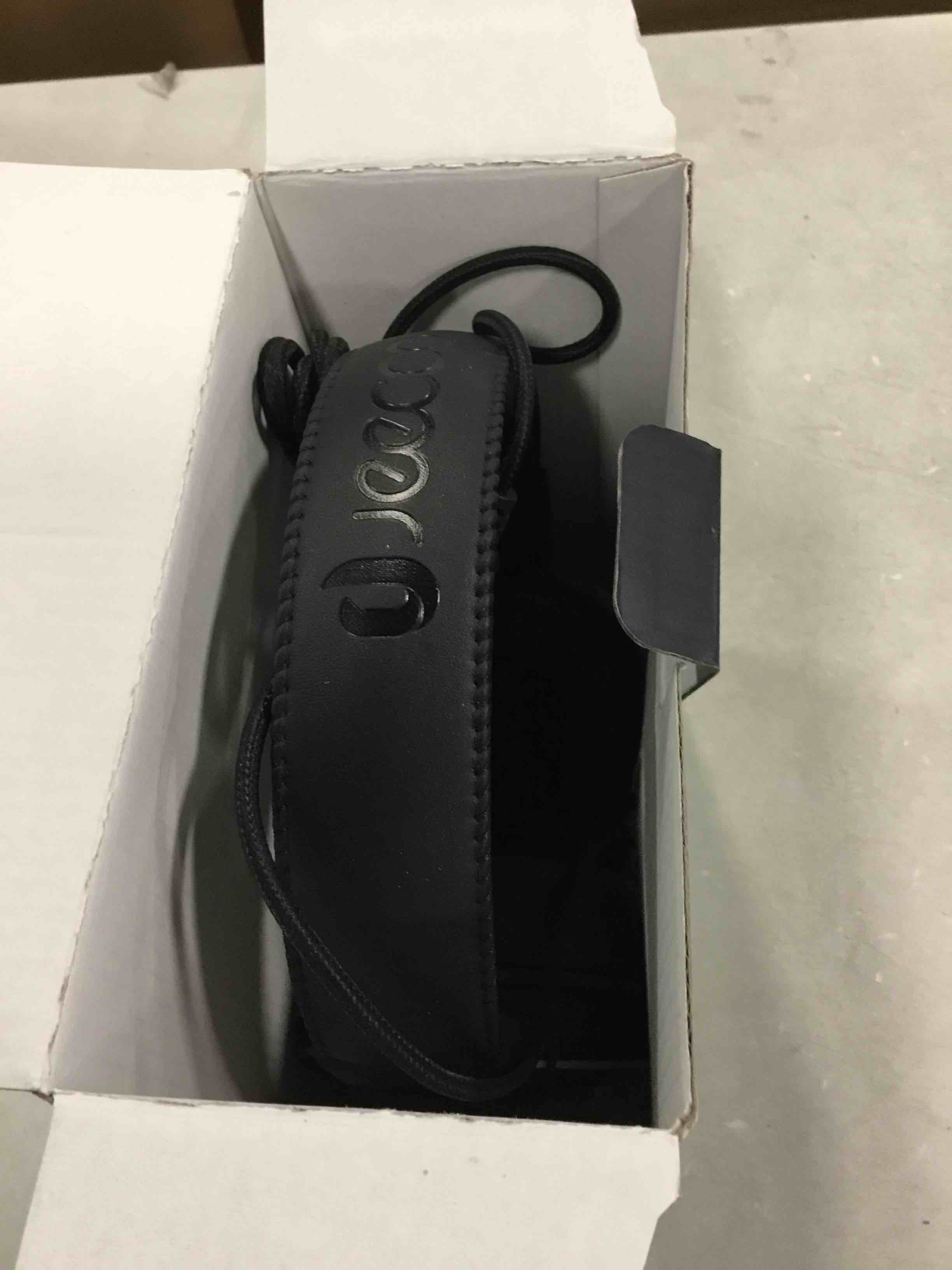 https://s3.amazonaws.com/lotting-images-prod/bidfta/BLU5946513_1707309089874.jpeg