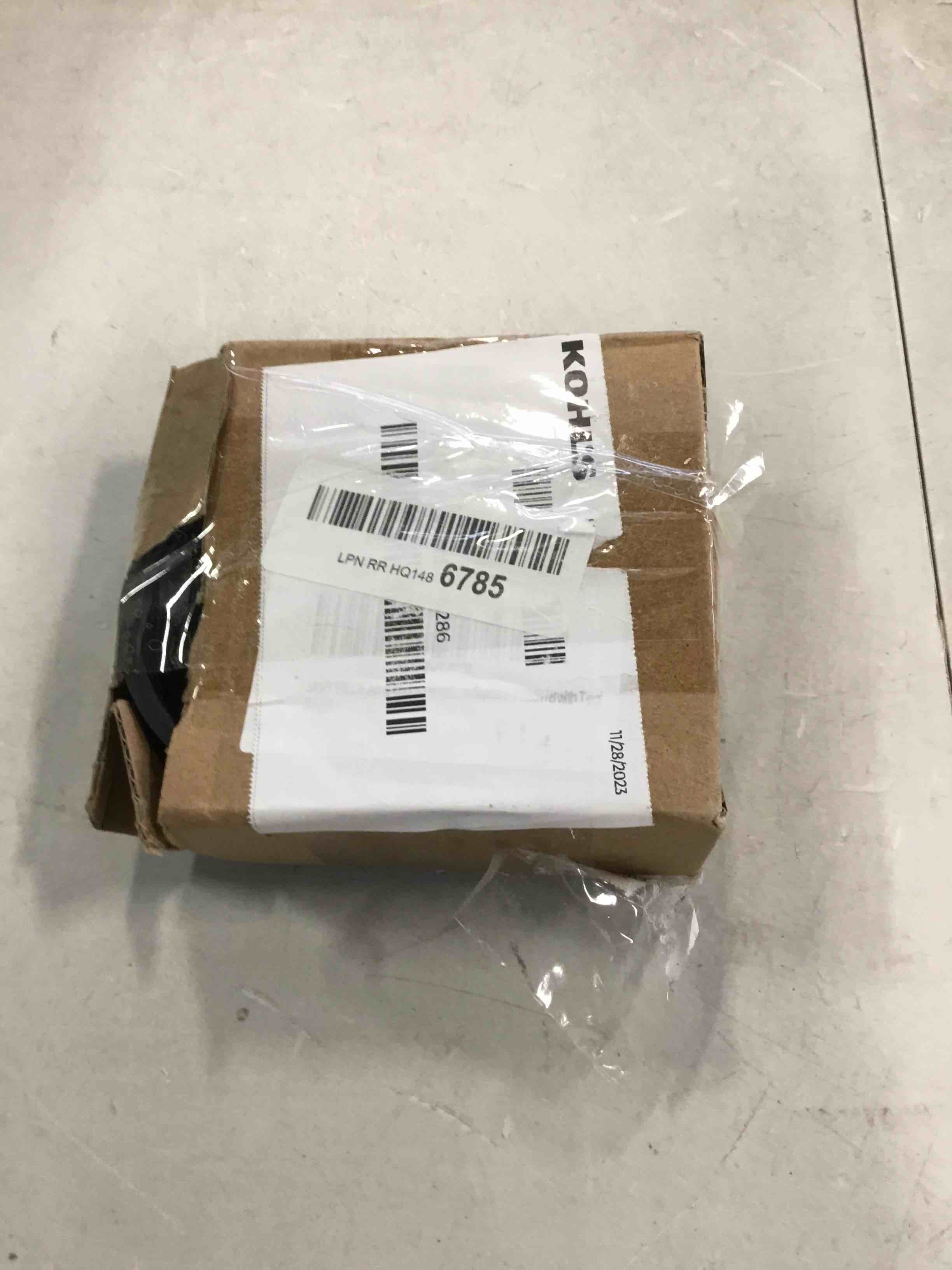 https://s3.amazonaws.com/lotting-images-prod/bidfta/BLU5946538_1707310757649.jpeg