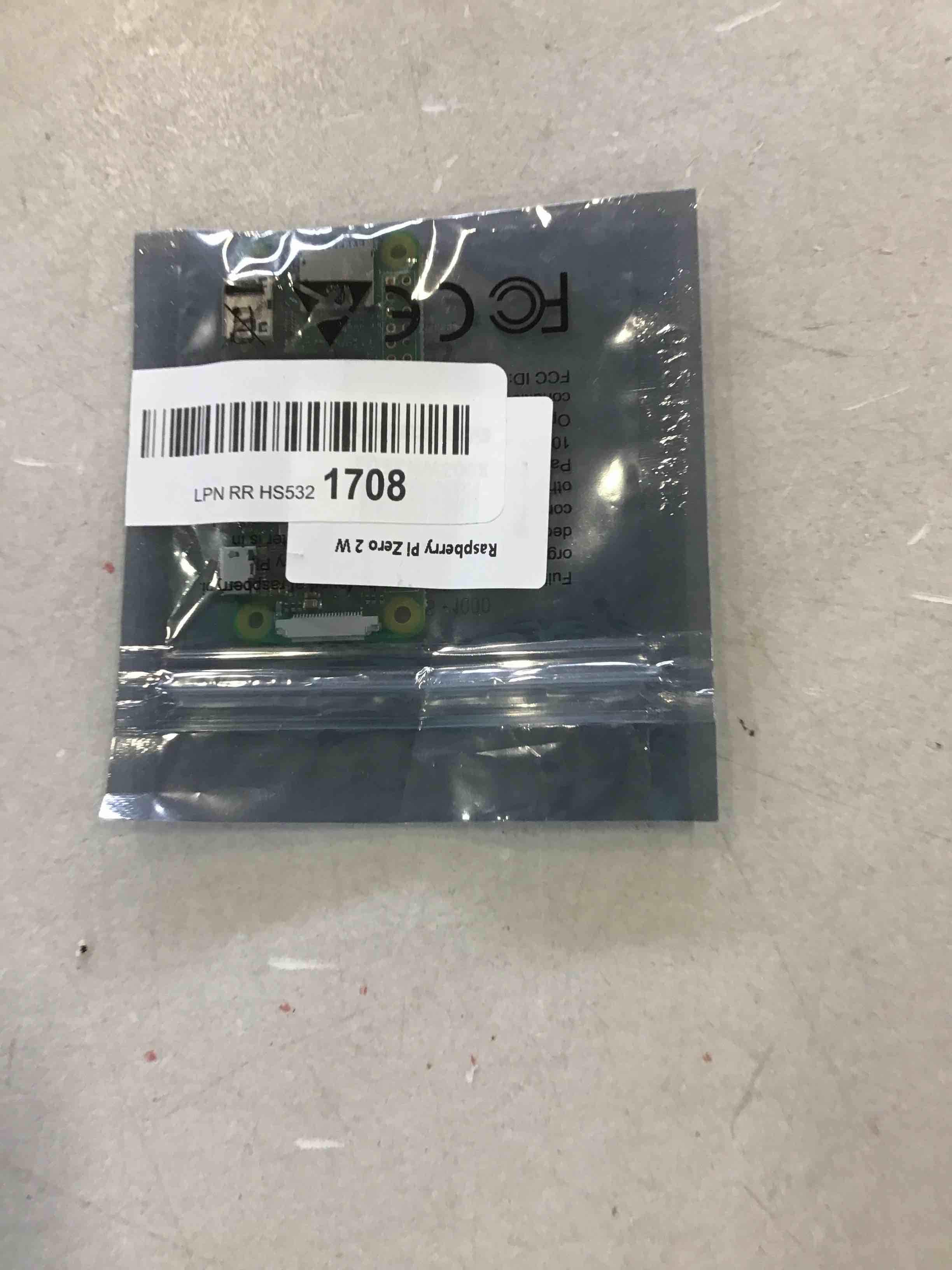 https://s3.amazonaws.com/lotting-images-prod/bidfta/BLU5947053_1707415124588.jpeg