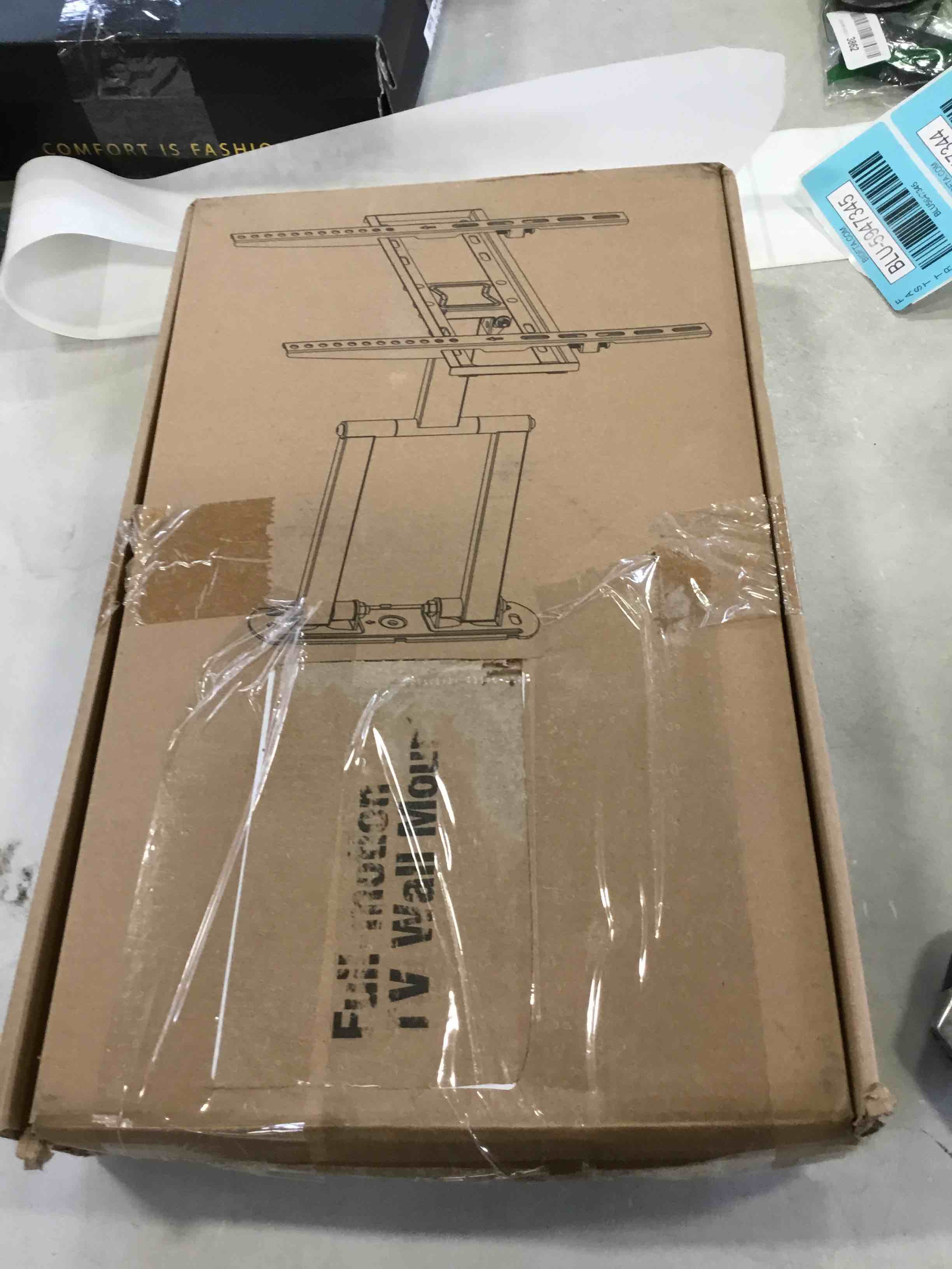 https://s3.amazonaws.com/lotting-images-prod/bidfta/BLU5947344_1707493227627.jpeg