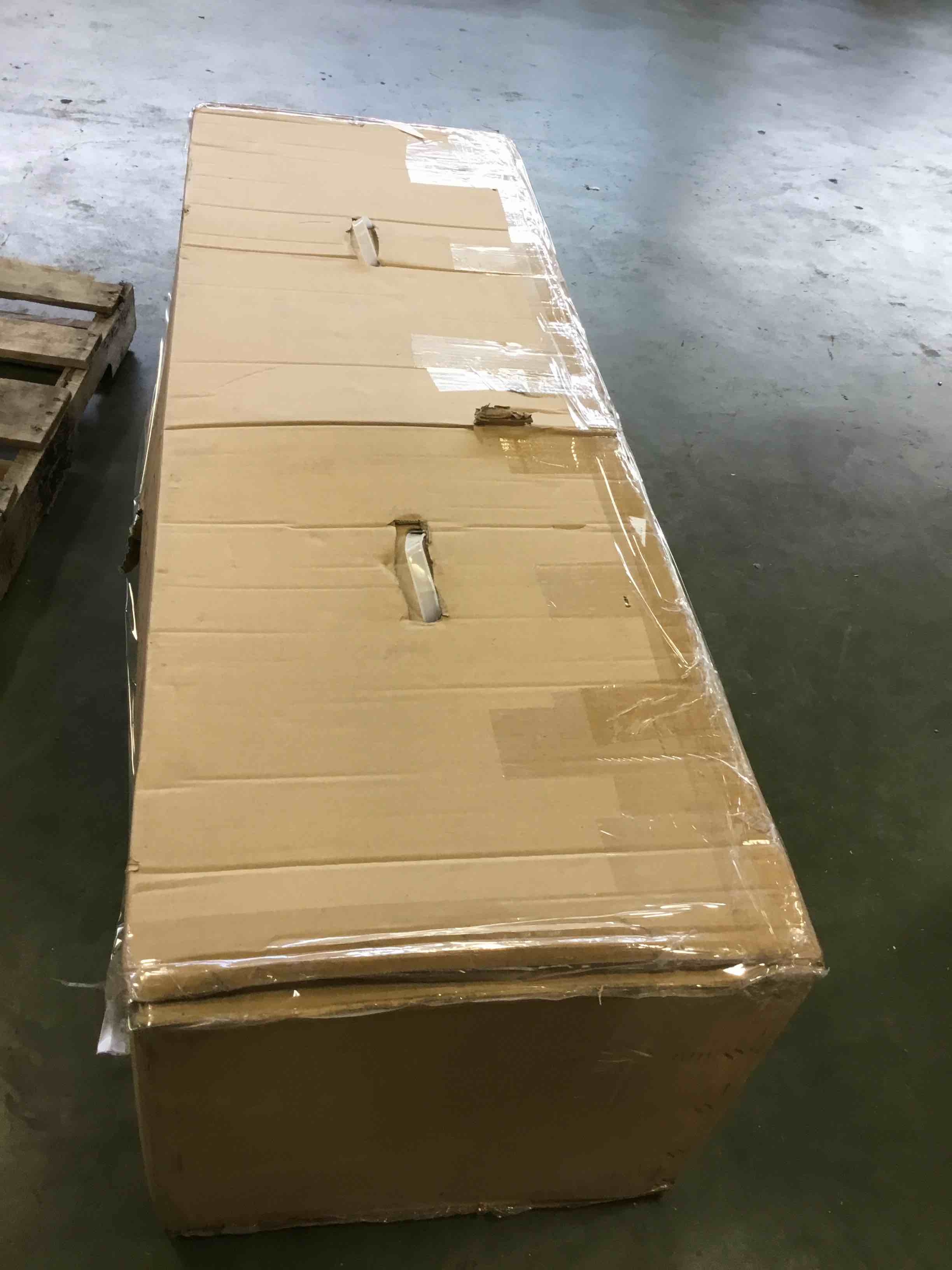 https://s3.amazonaws.com/lotting-images-prod/bidfta/BLU5947364_1707497429947.jpeg