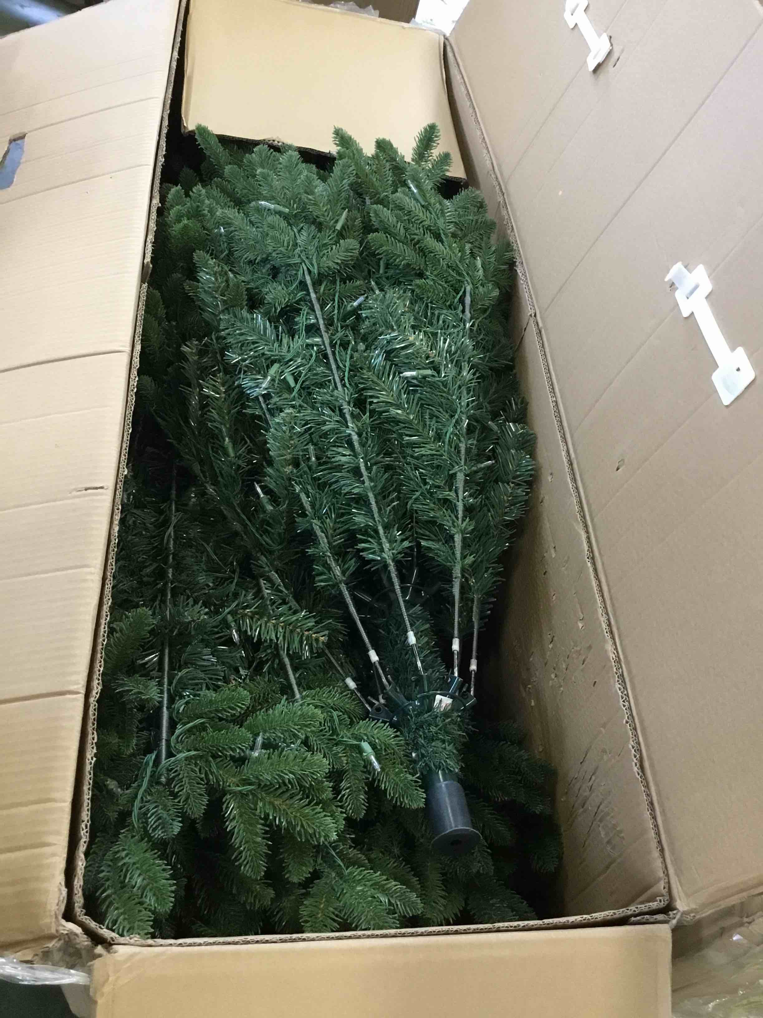 https://s3.amazonaws.com/lotting-images-prod/bidfta/BLU5947369_1707500663142.jpeg