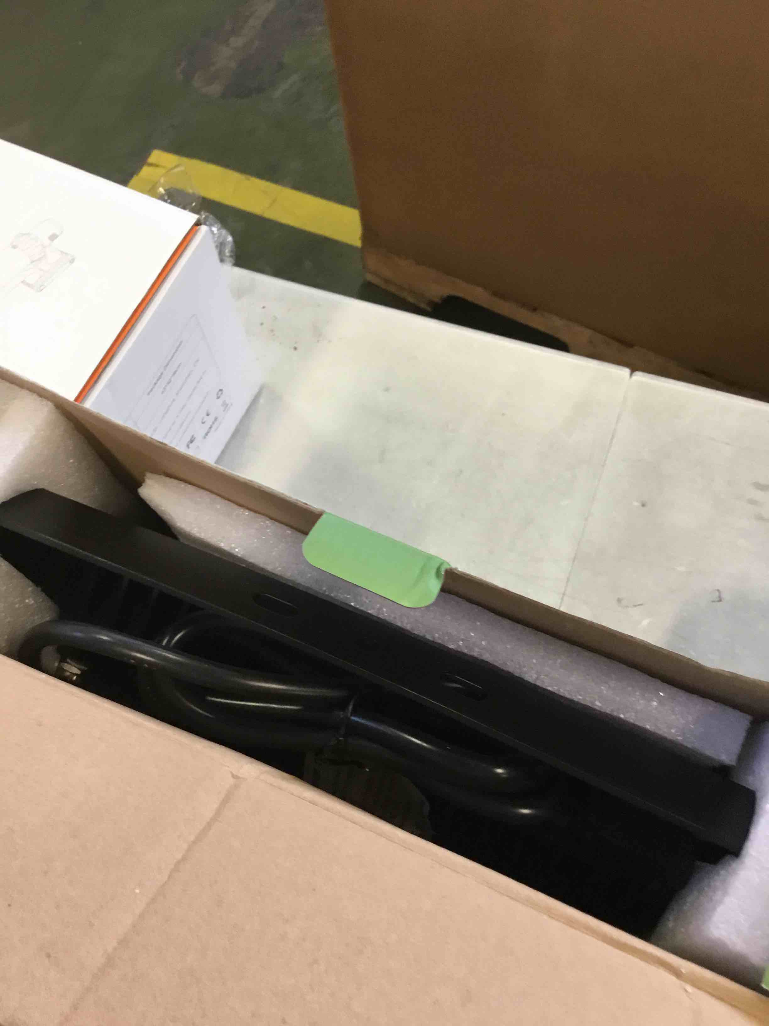 https://s3.amazonaws.com/lotting-images-prod/bidfta/BLU5947618_1708009021358.jpeg