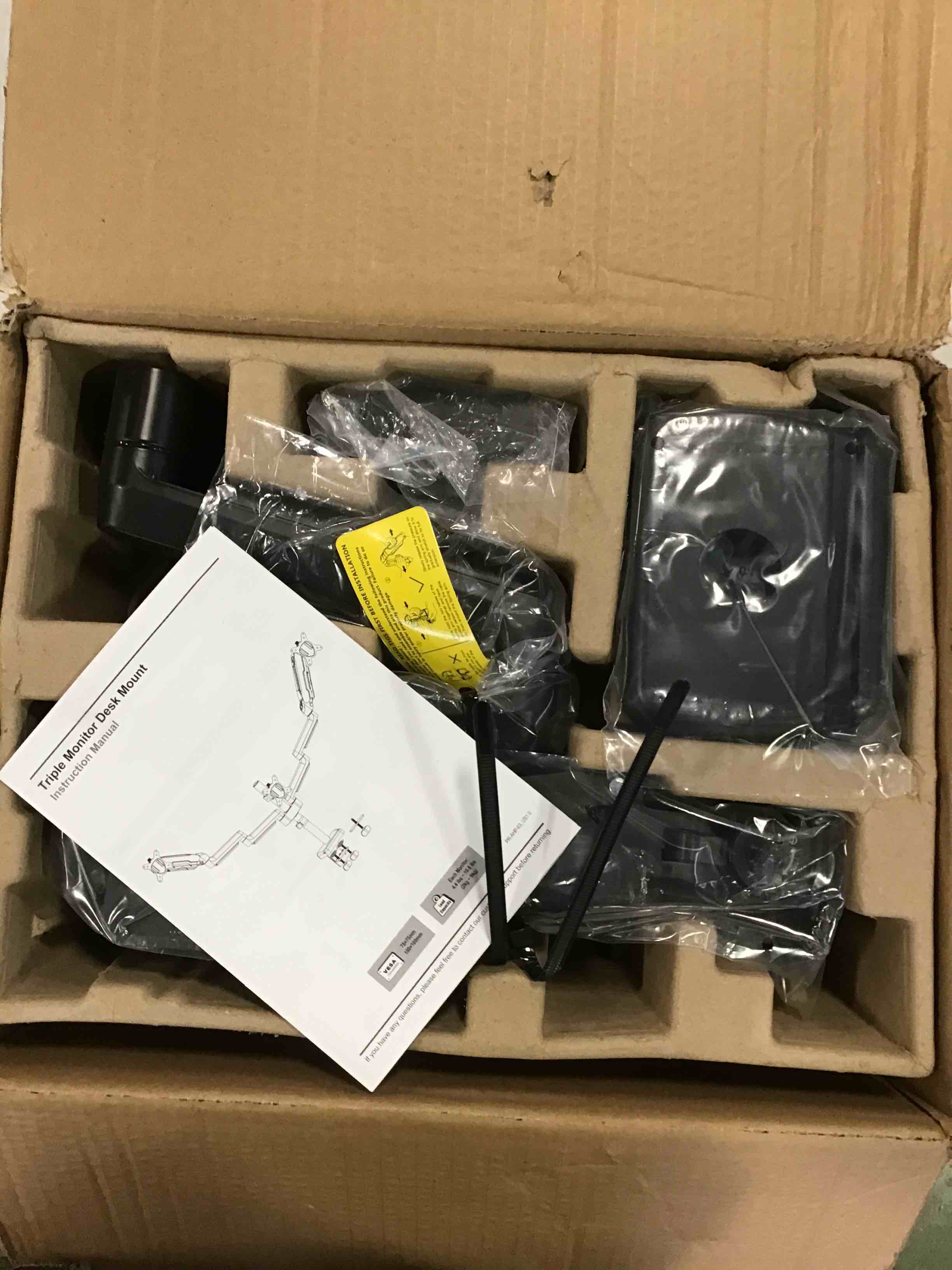 https://s3.amazonaws.com/lotting-images-prod/bidfta/BLU5947688_1708092122856.jpeg