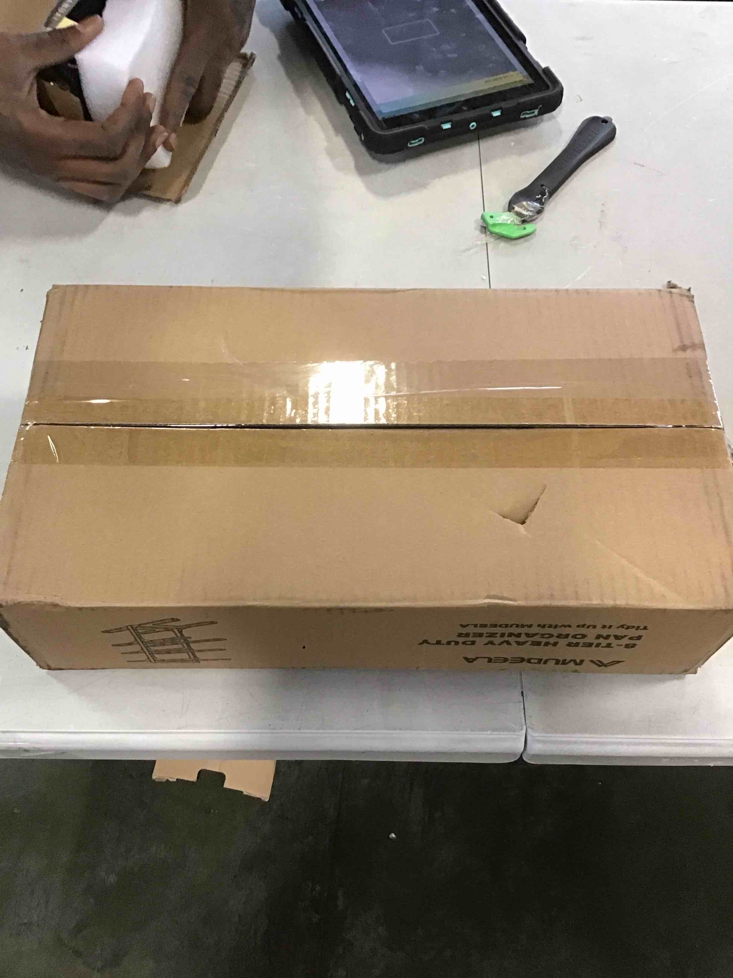 https://s3.amazonaws.com/lotting-images-prod/bidfta/BLU5947693_1708094578983.jpeg